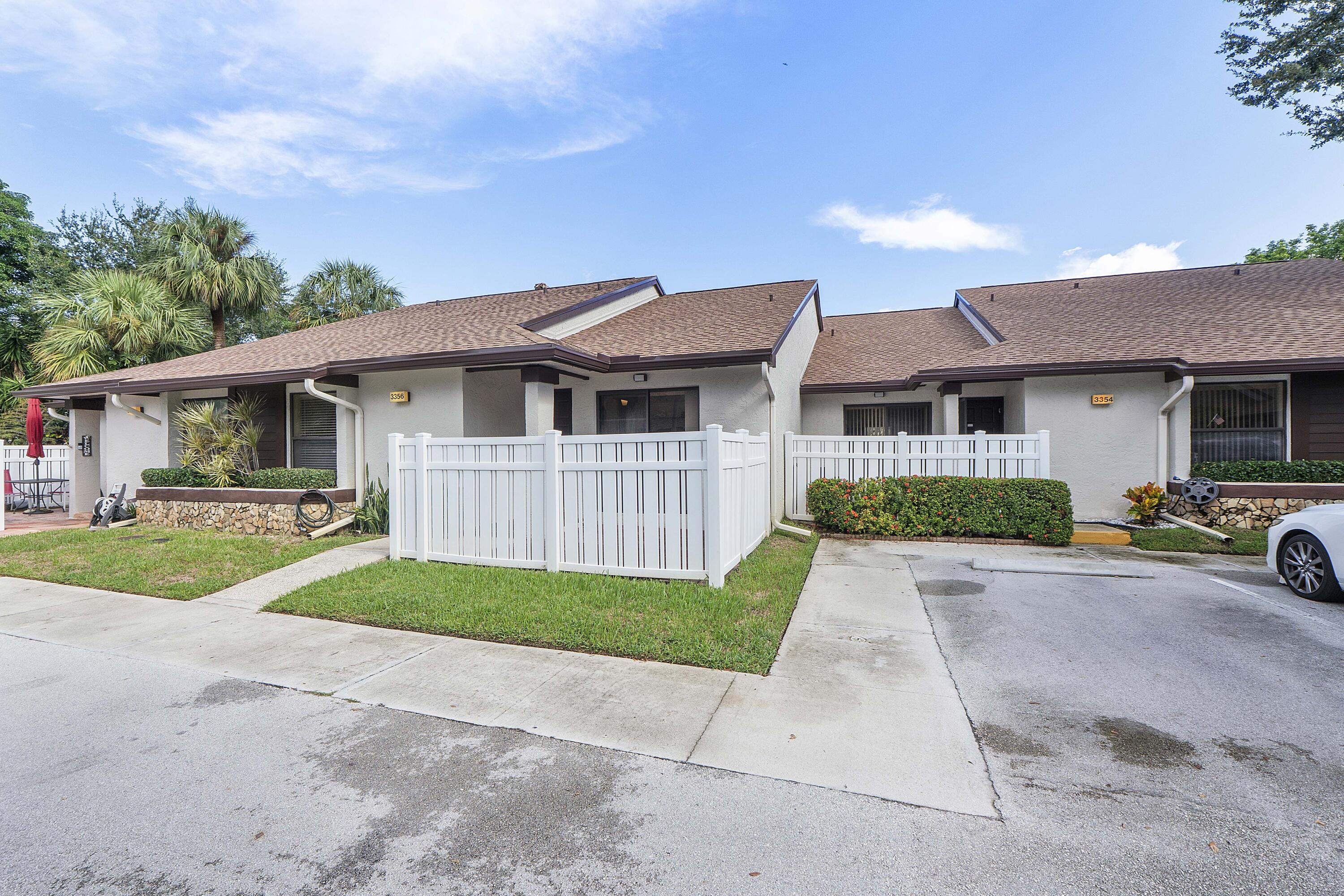 3356 CARAMBOLA Circle S — Photo 2