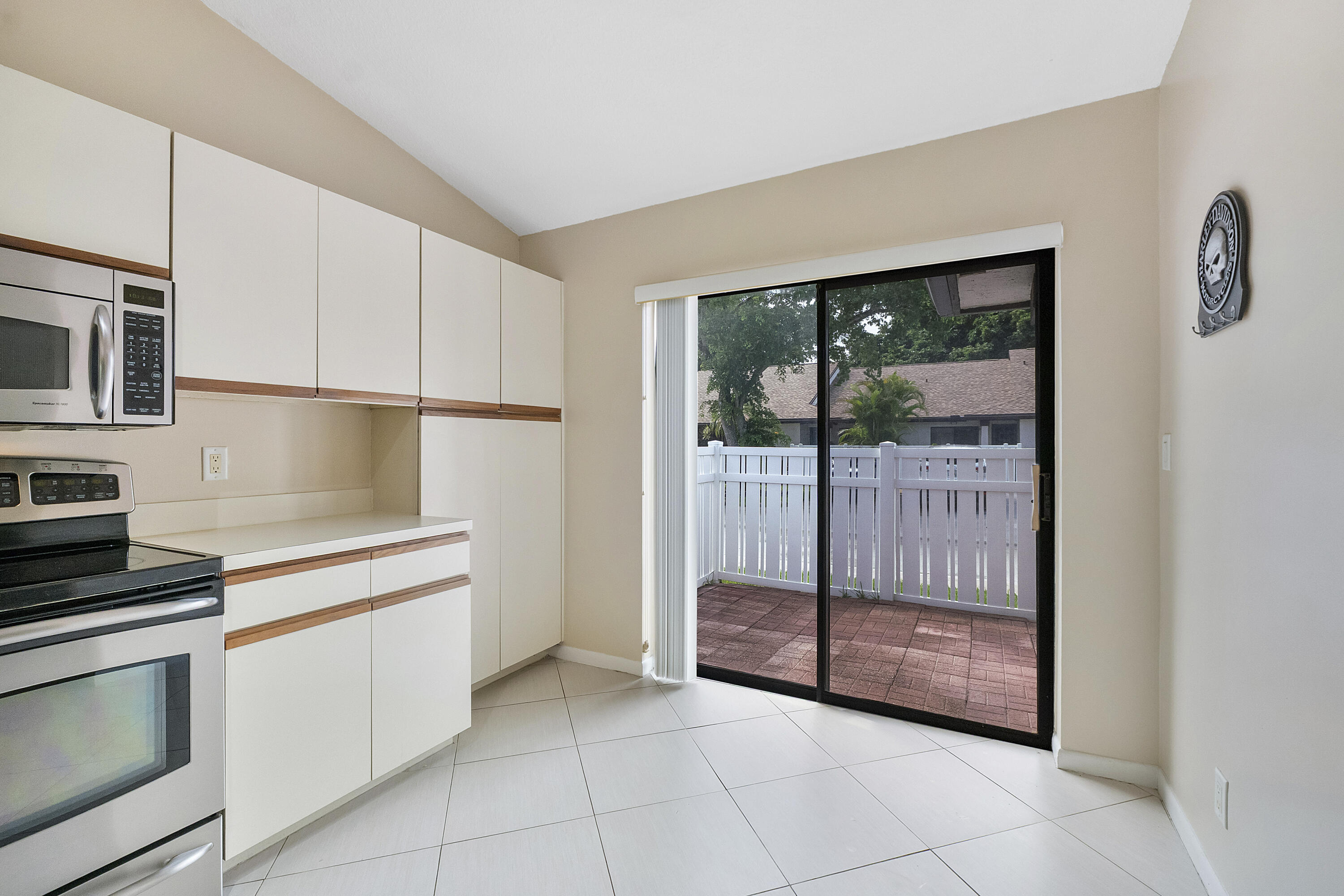 3356 CARAMBOLA Circle S — Photo 5