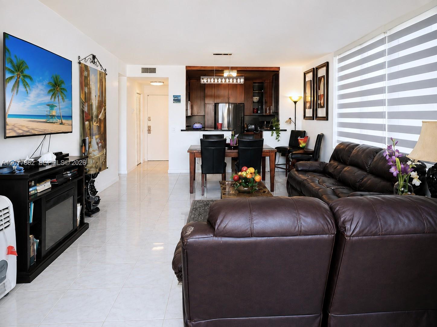 3505 S Ocean Dr # 206 — Photo 5