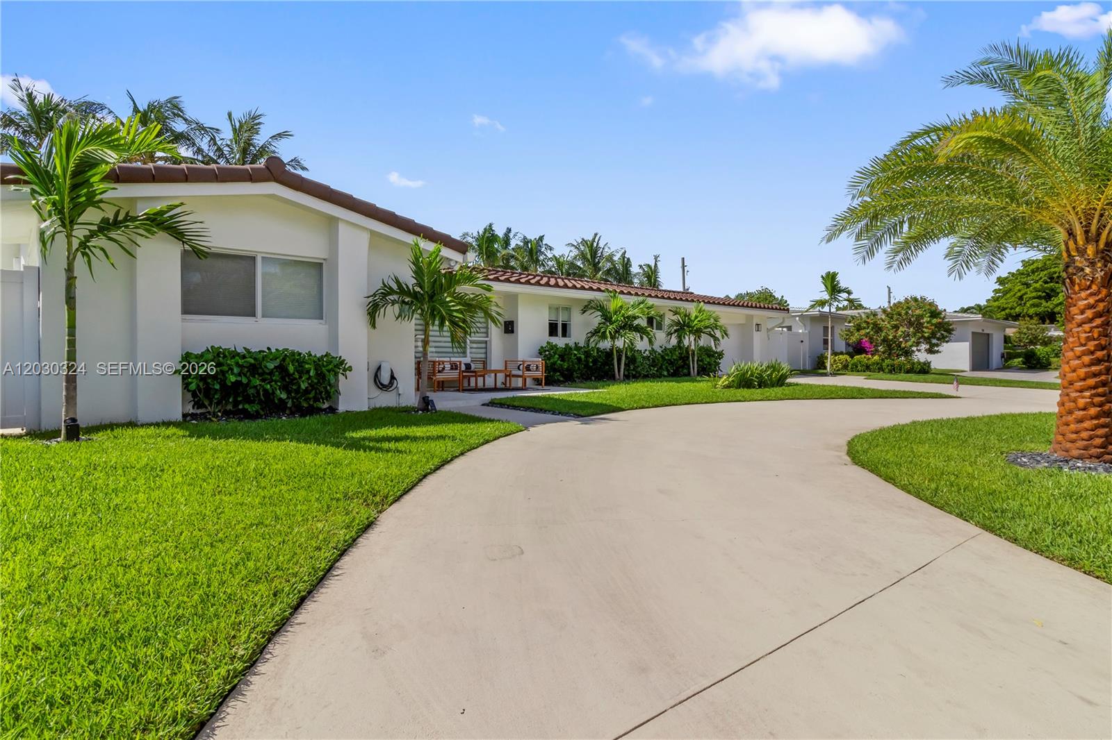 2862 NE 35th Ct, Lighthouse Point FL 33064