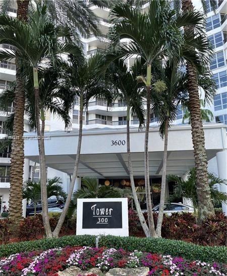 3600 Mystic Pointe Dr # 1404, Aventura FL 33180