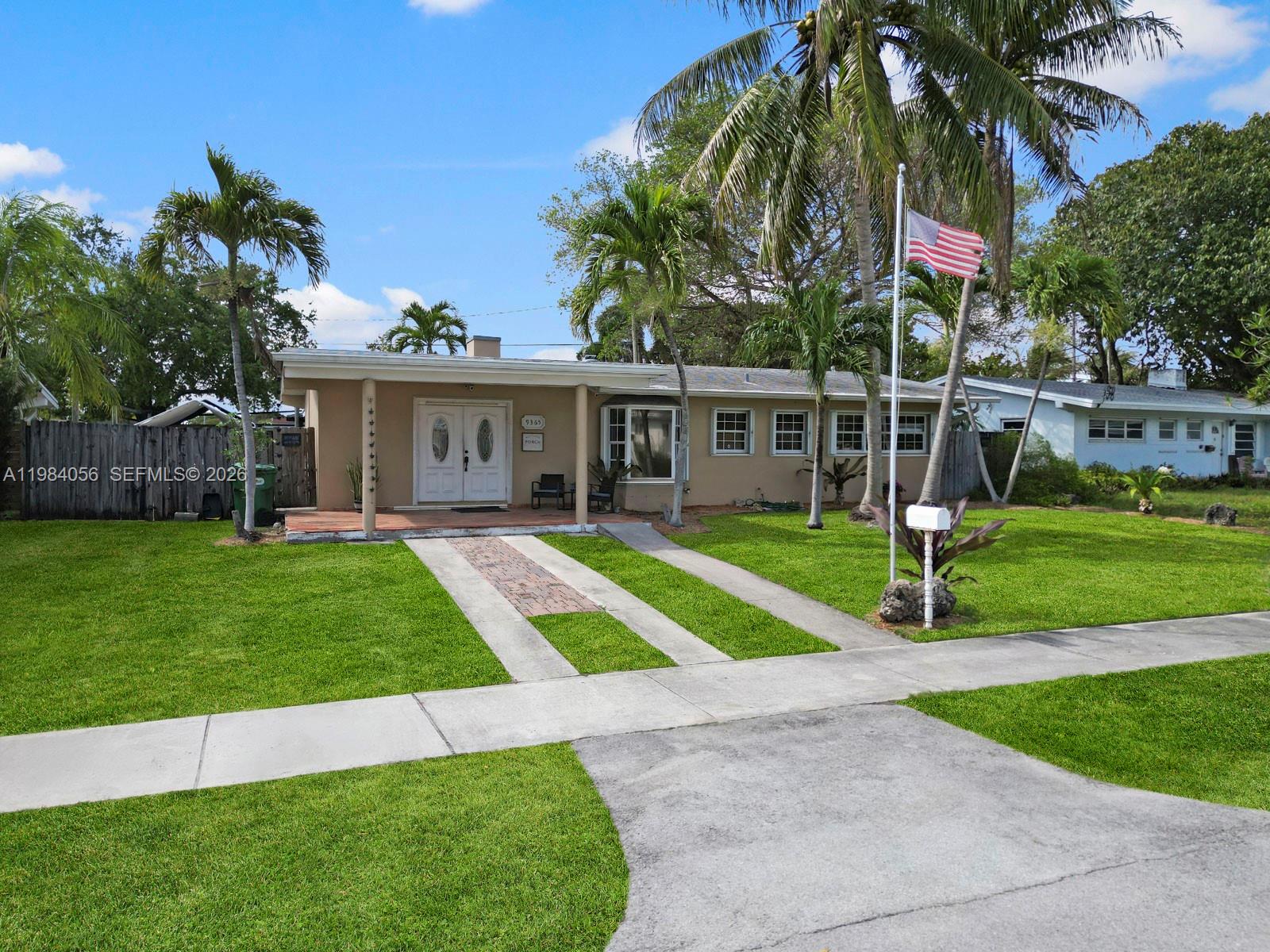9365 Jamaica Dr, Cutler Bay FL 33189