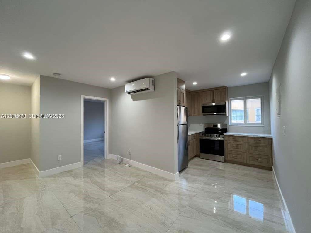 1844 NW 19th St # 5, Miami FL 33125