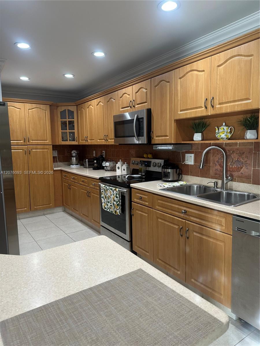 5505 W 14th Ln # 0 — Photo 4