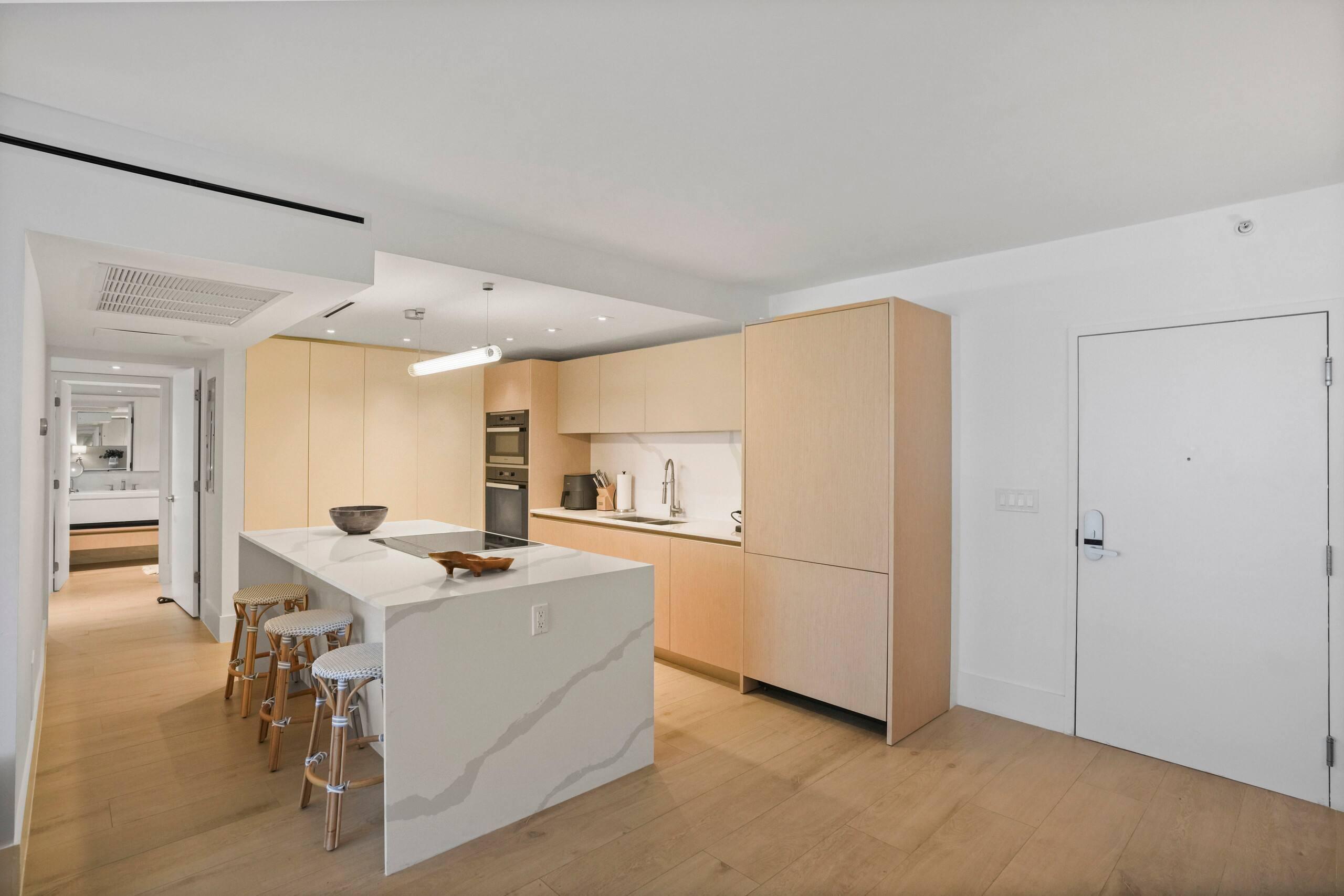 2301 COLLINS Avenue # 407 — Photo 5