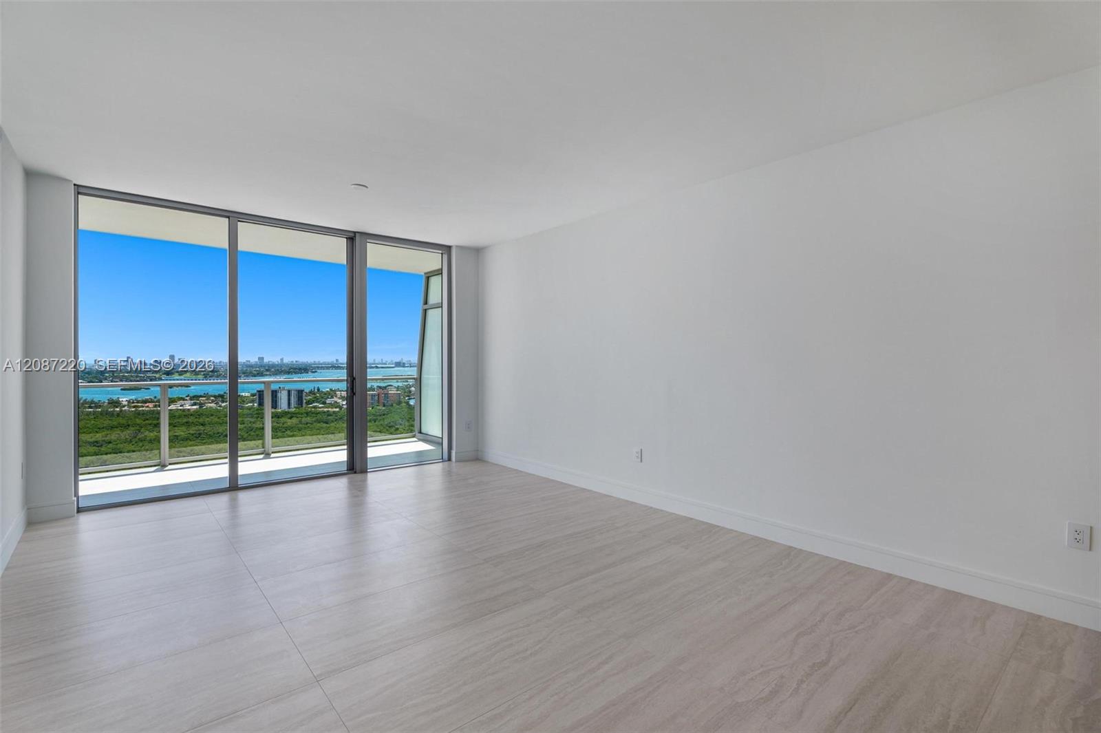 2411 Laguna # 2704 — Photo 3