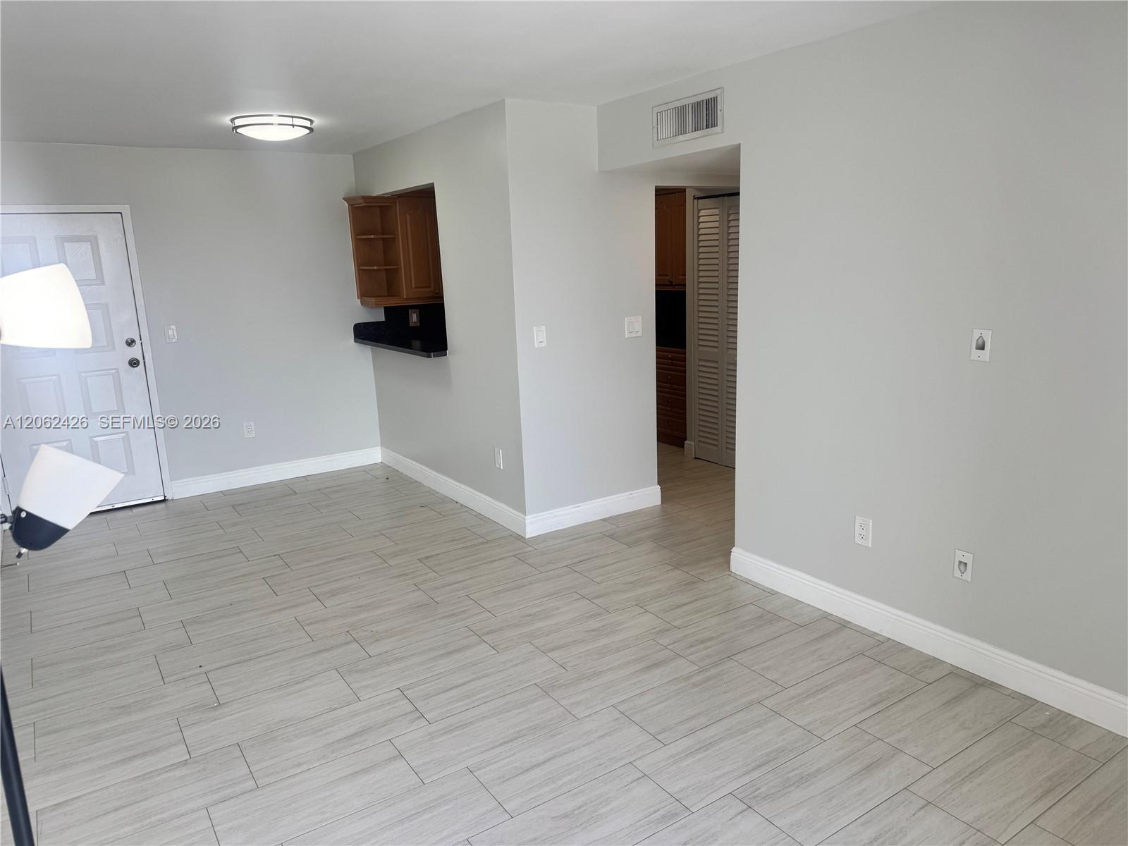 8075 NW 7th St # 403, Miami FL 33126