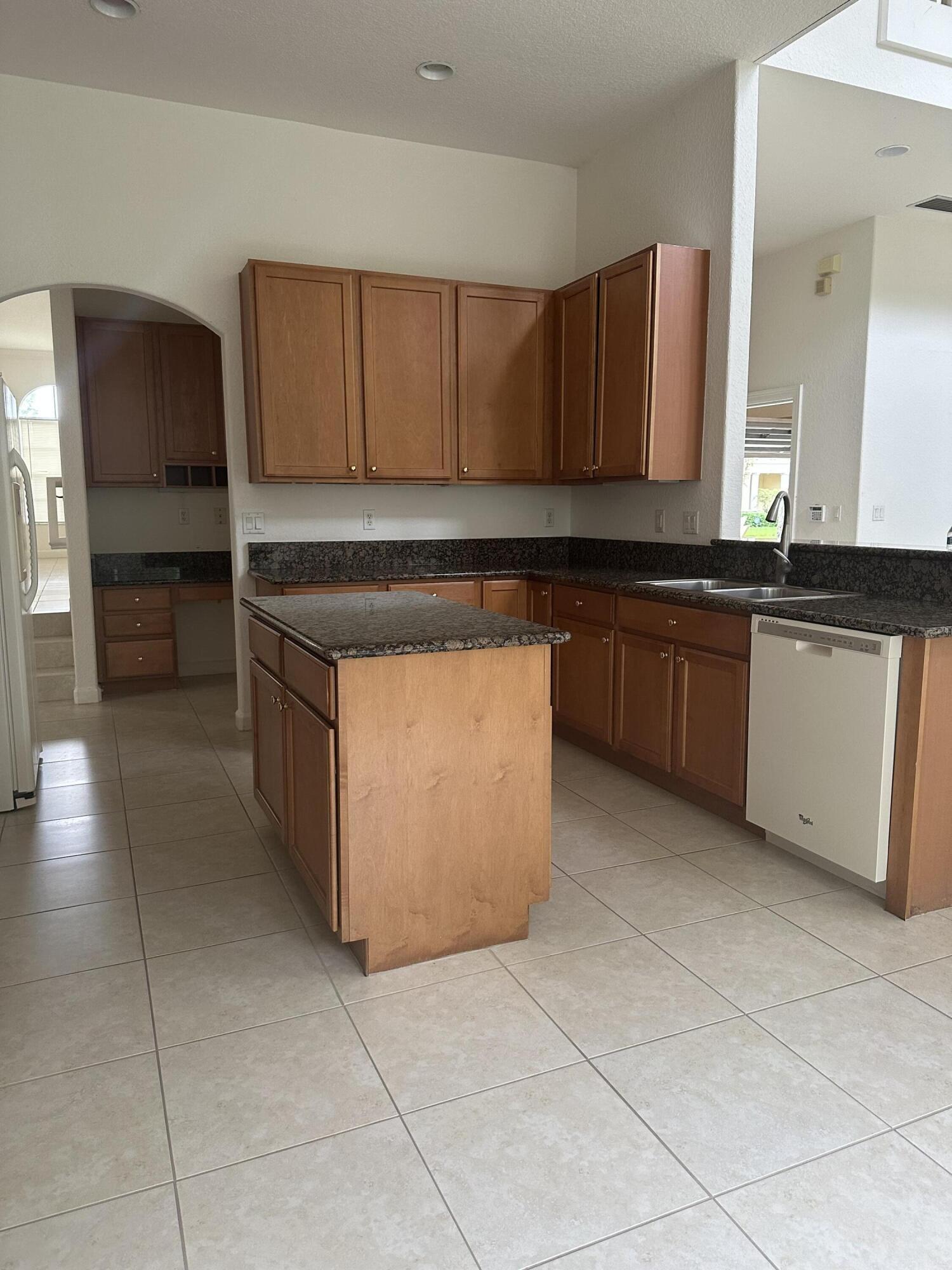 8120 Bautista Way — Photo 4