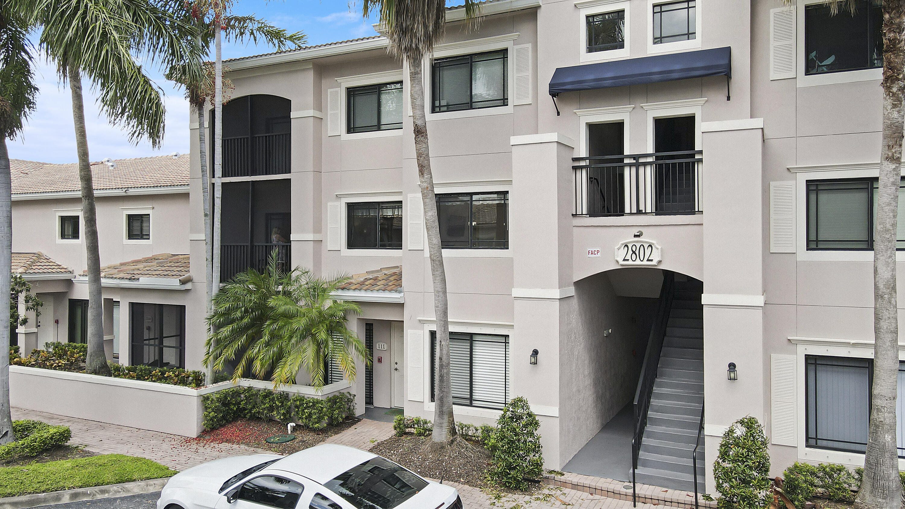 2802 Sarento Place # 204, Palm Beach Gardens FL 33410