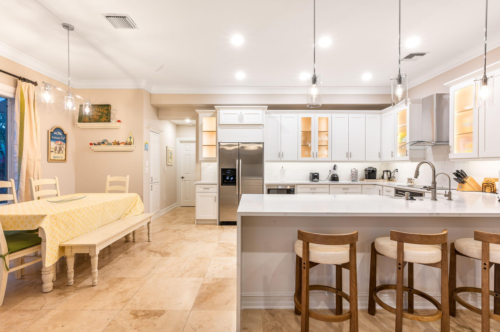 514 SOLAR ISLE Drive — Photo 3