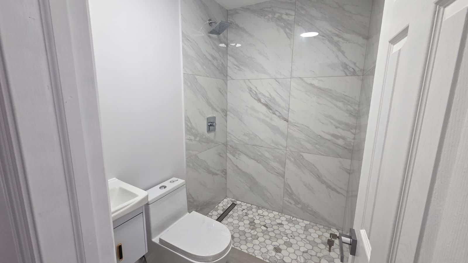 2539 CLEVELAND Street — Photo 4