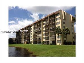 3150 W Rolling Hills Cir # 403, Davie FL 33328