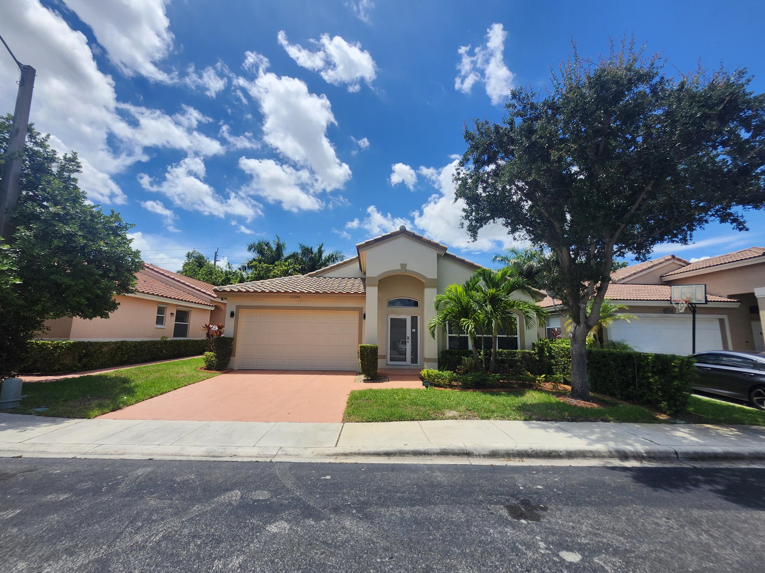 10246 SW 16th Court, Pembroke Pines FL 33025