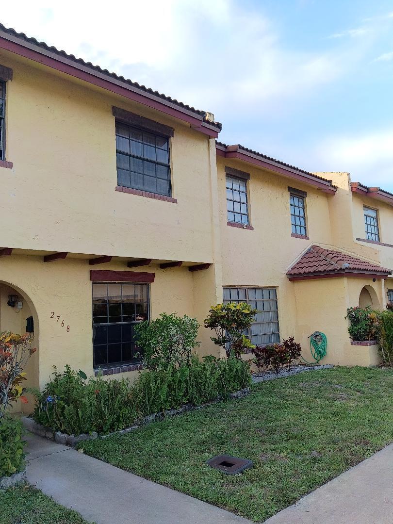 2768 NW 47th Lane # 2803, Lauderdale Lakes FL 33313