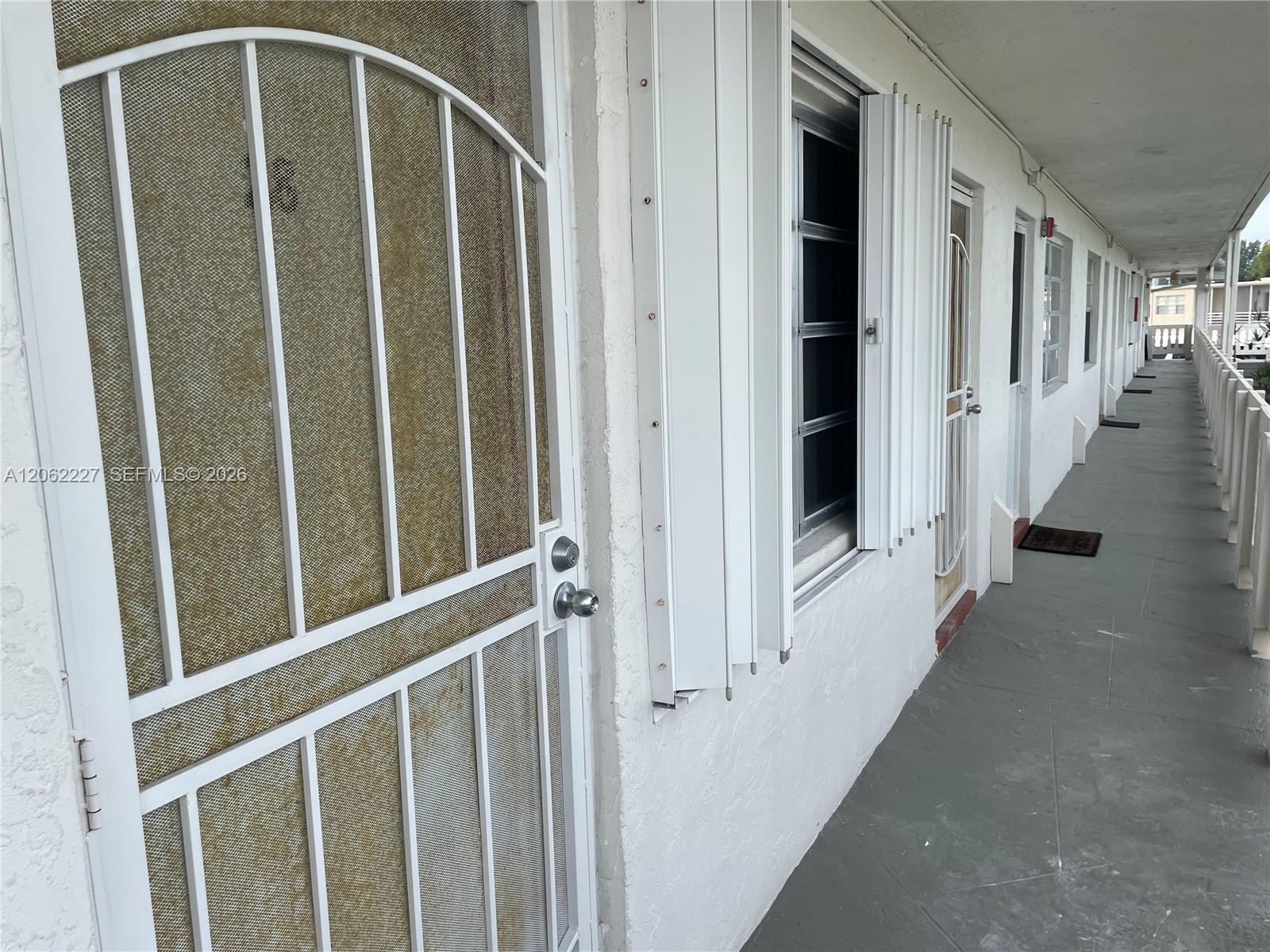 20120 NE 2nd Ave # W28 — Photo 2