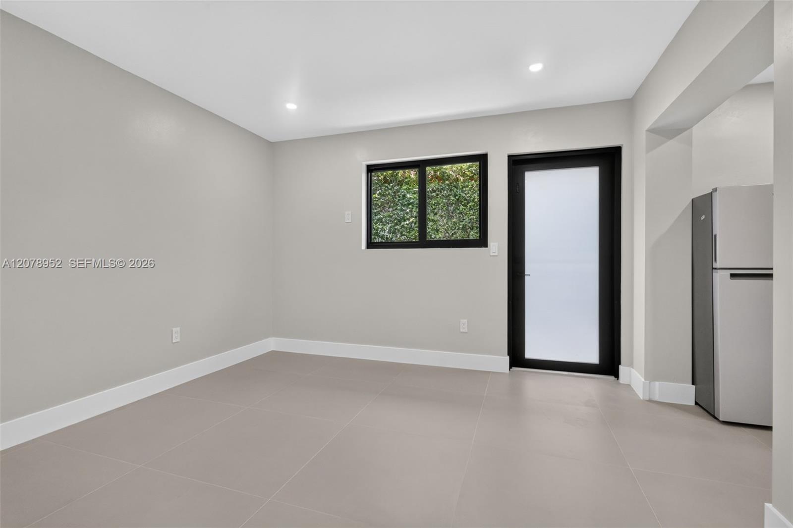 2216 SW 62nd Ave # 2 — Photo 4