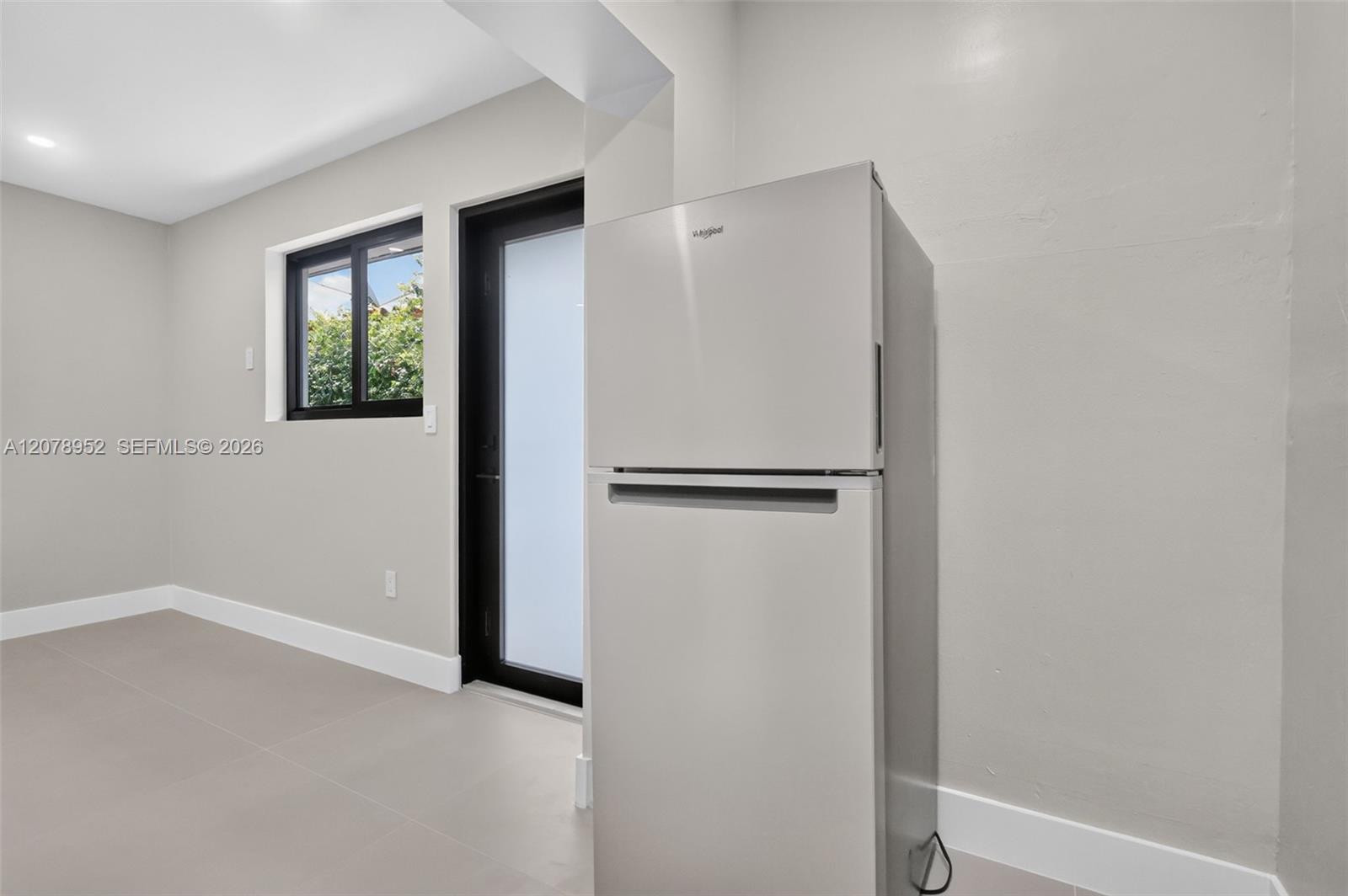 2216 SW 62nd Ave # 2 — Photo 5
