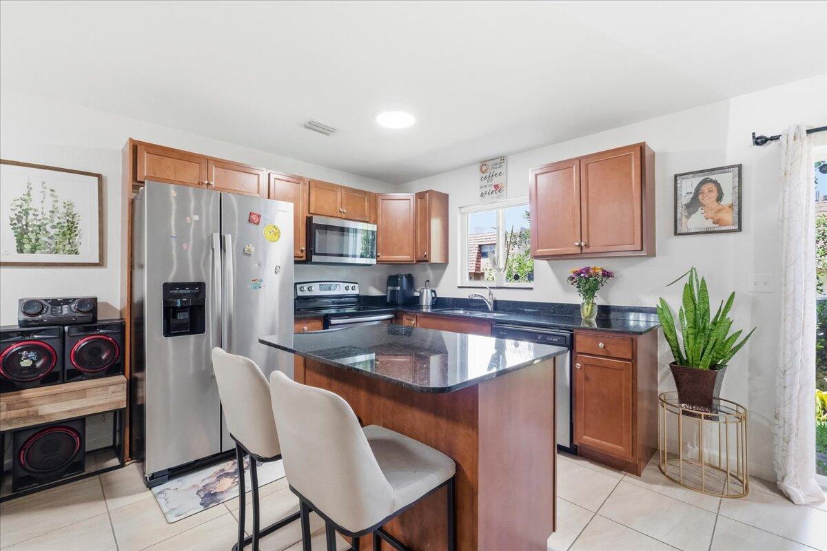 1340 SW 53rd Avenue, North Lauderdale FL 33068