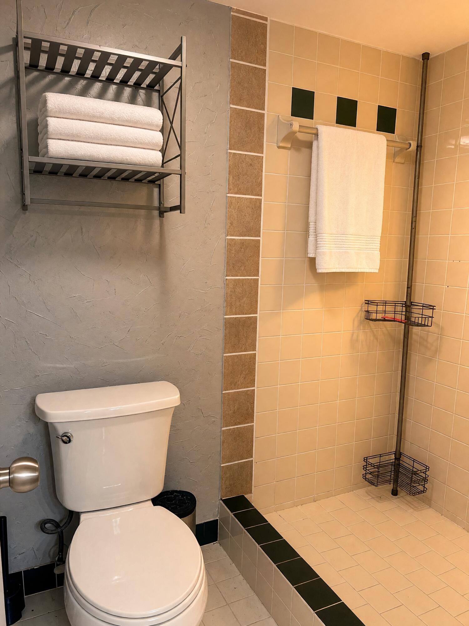 2800 Palmwood Terrace # 2220 — Photo 5