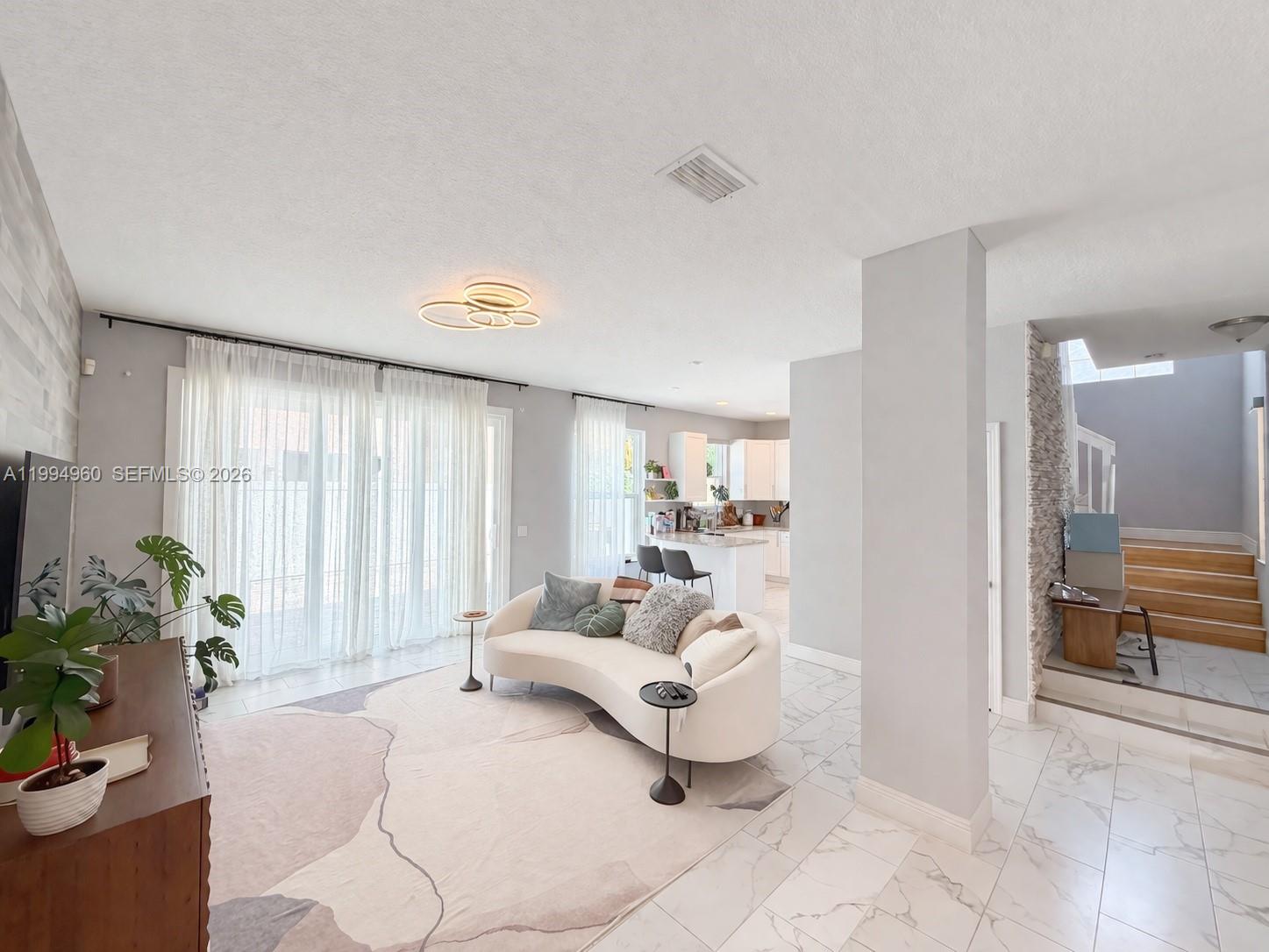 5005 Northern Lights Dr # 5005 — Photo 4