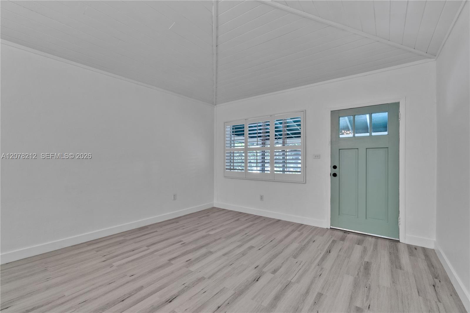 50 NW 26th Ave # 2/1 — Photo 3