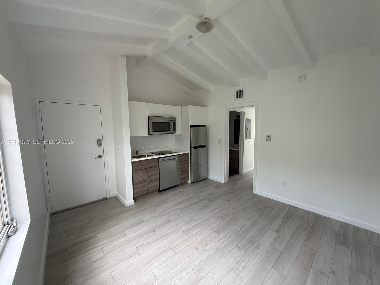 1450 Meridian Ave # 202 — Photo 5