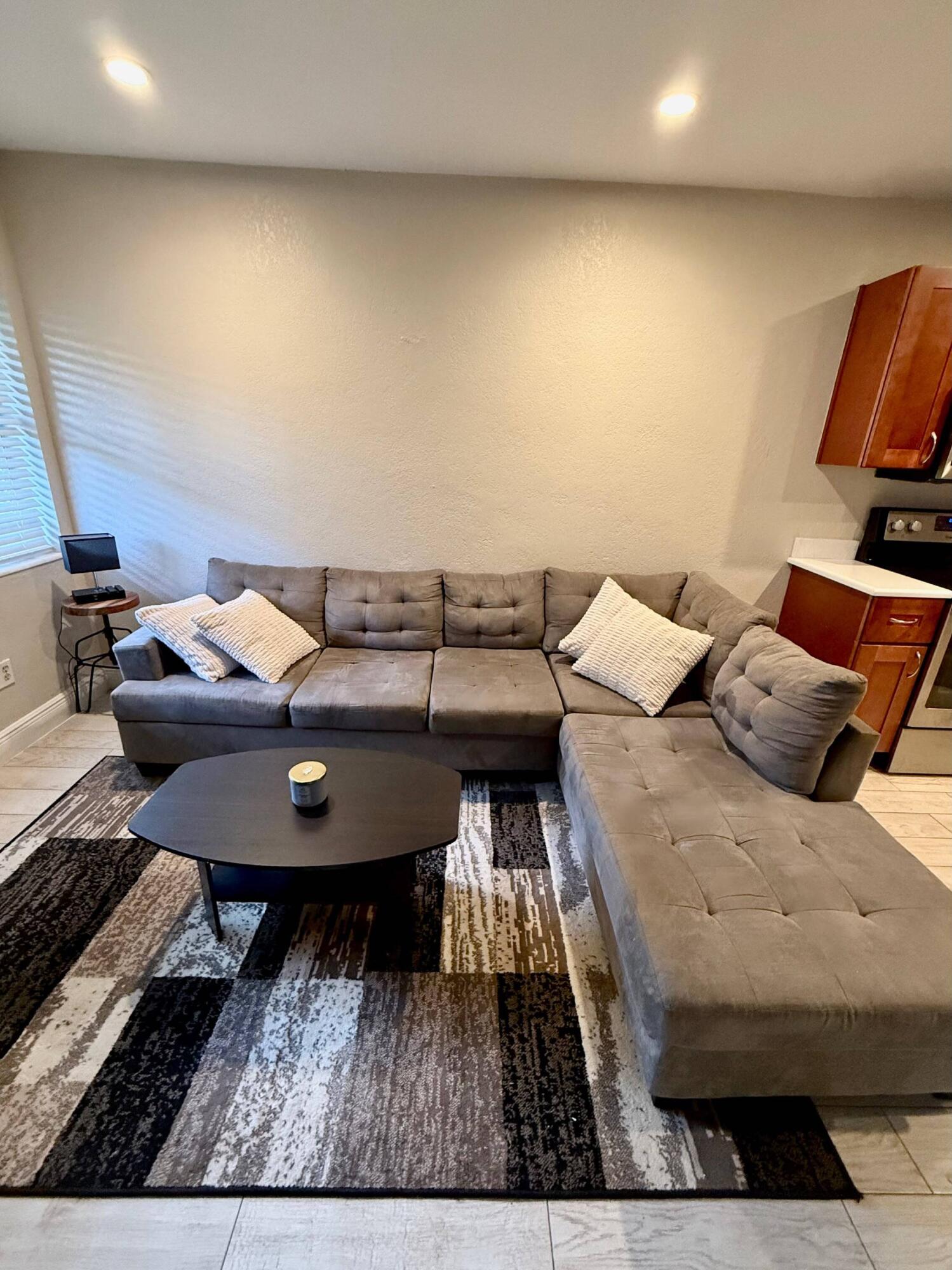 1529 NW 4TH Avenue # 2 — Photo 3