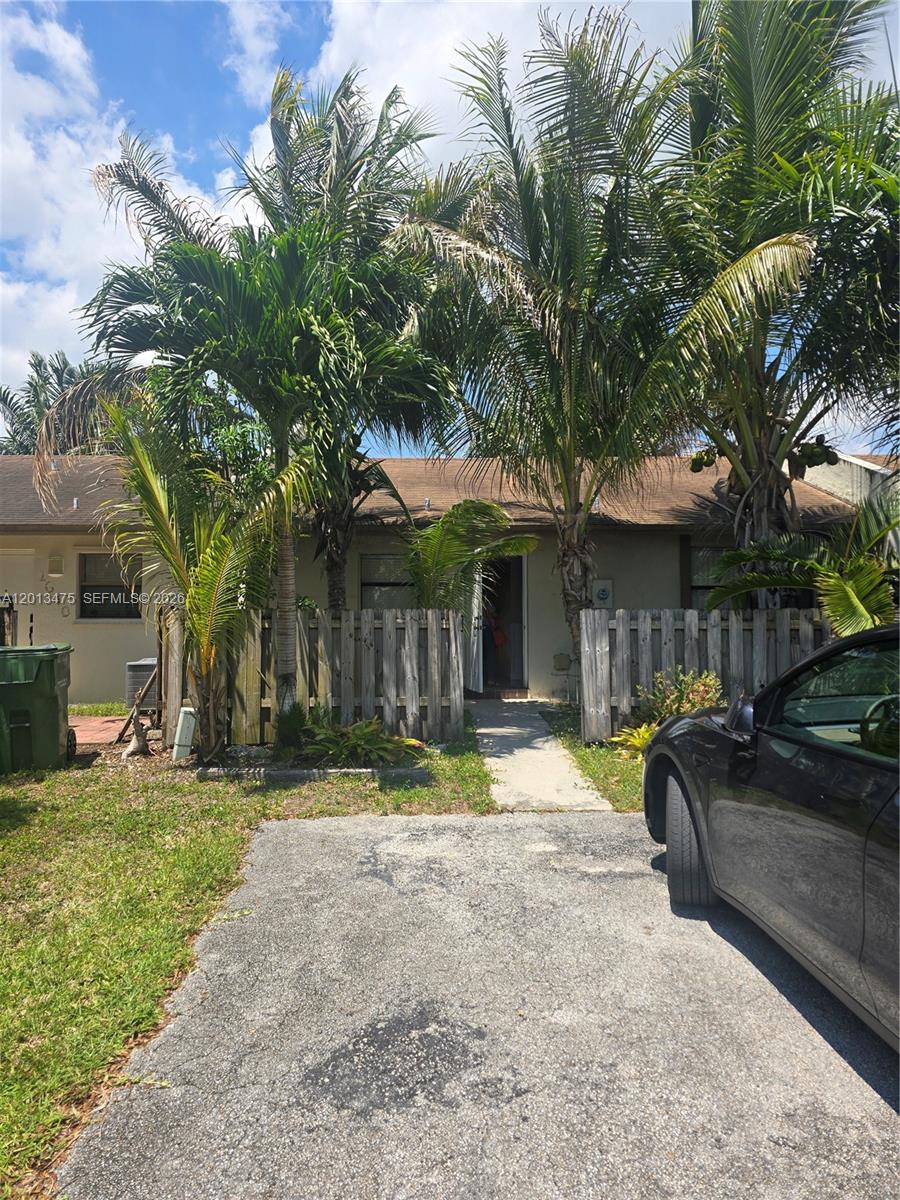 1630 Sandpiper Blvd, Homestead FL 33035