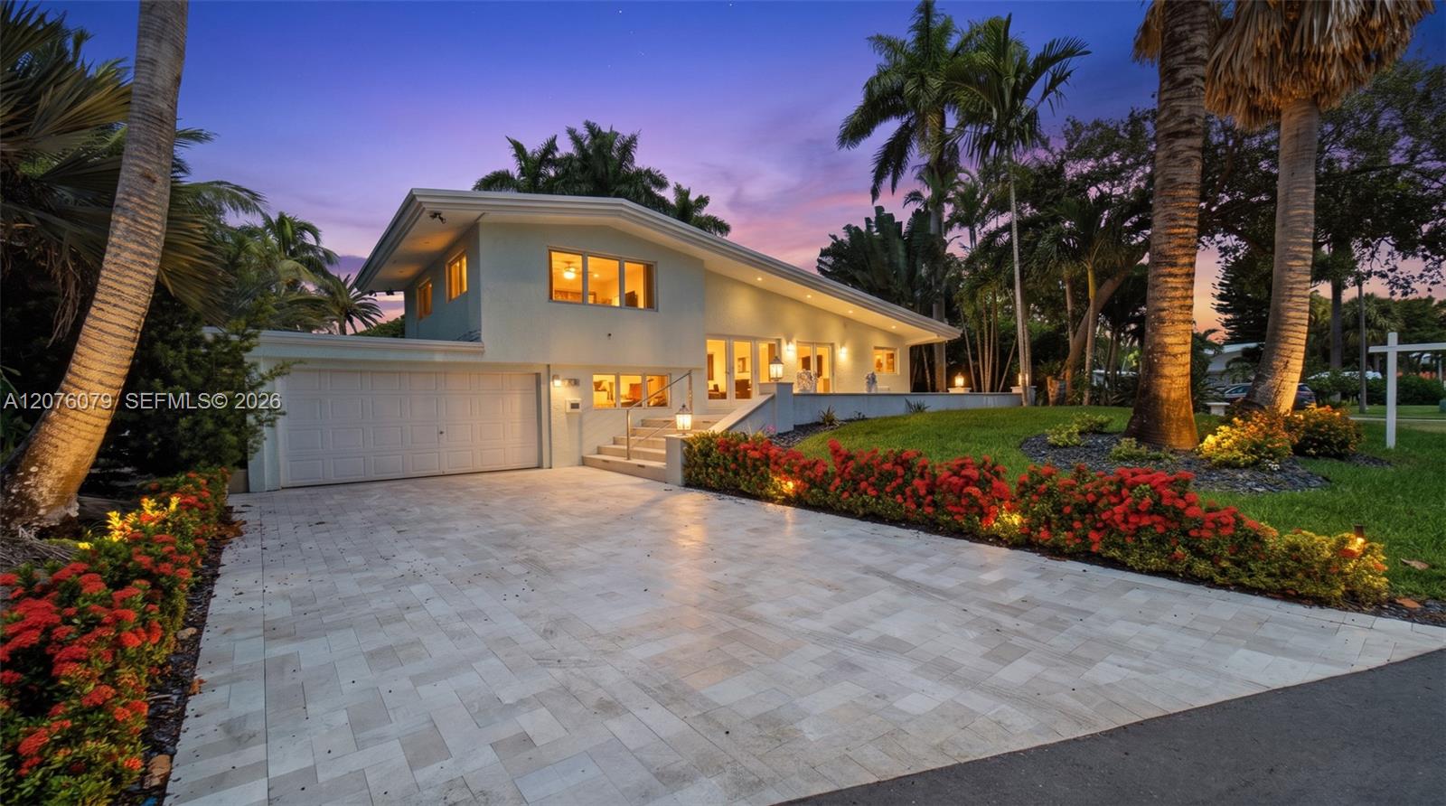 2613 Tortugas Ln — Photo 3