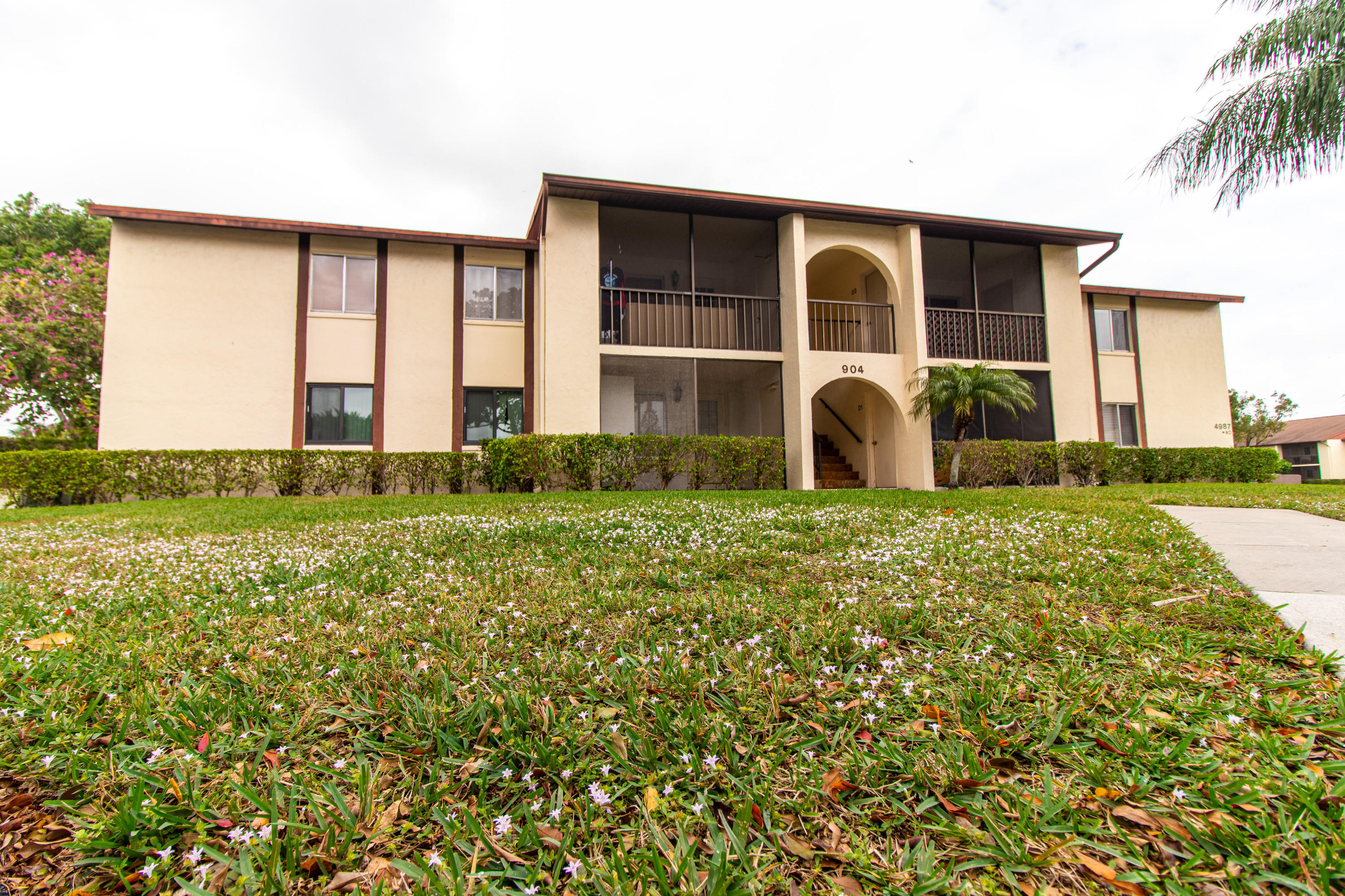 4987 Sable Pine Circle # D2, West Palm Beach FL 33417