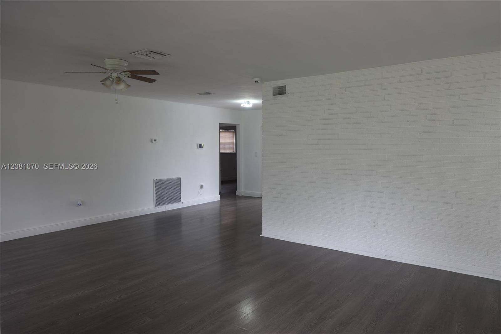 2081 Utopia Dr — Photo 3