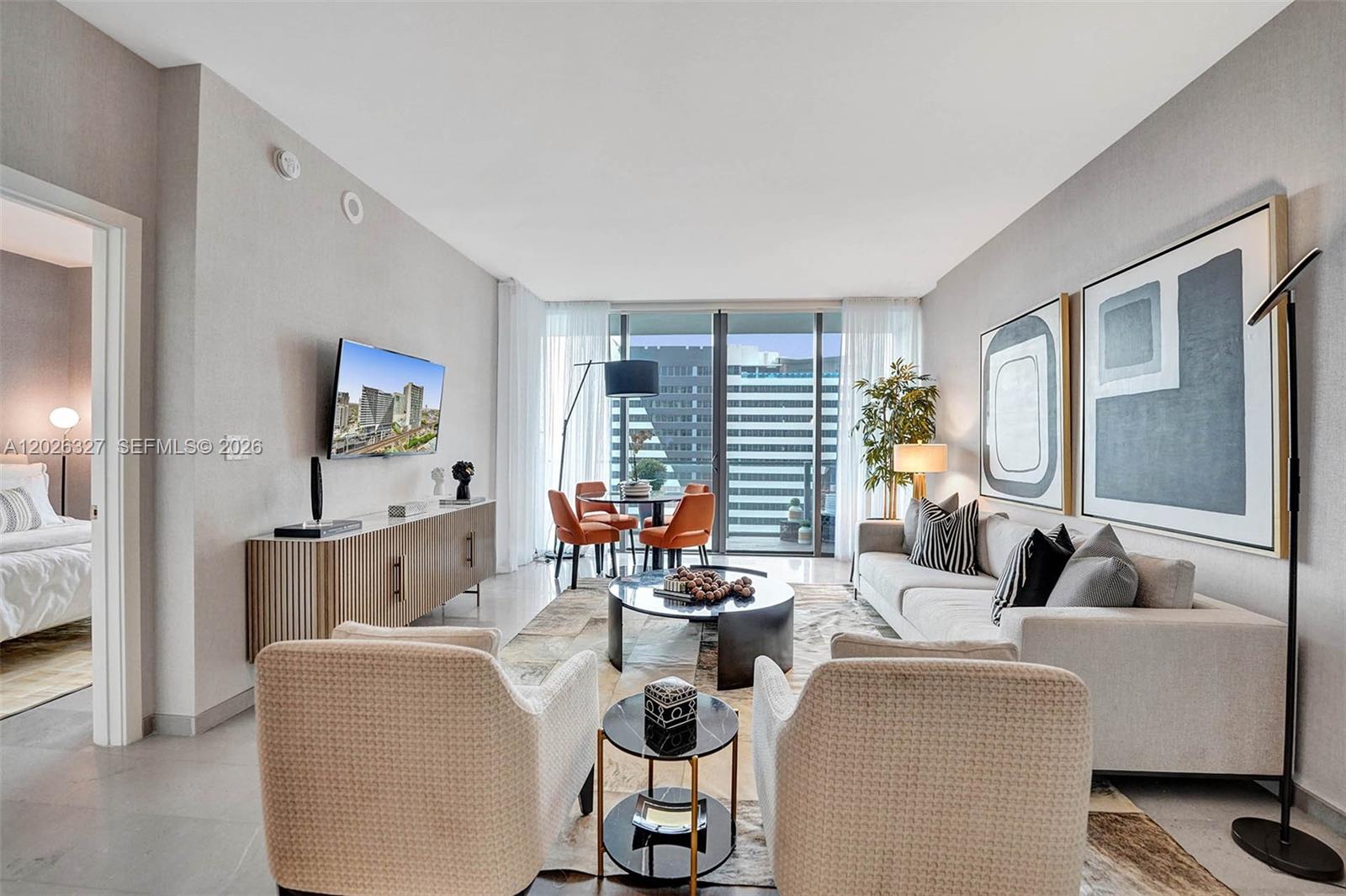 88 SW 7th St # 1408, Miami FL 33130