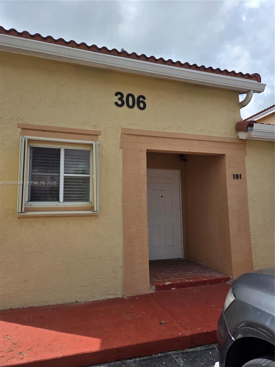 306 NW 114th Ave # 101 — Photo 2
