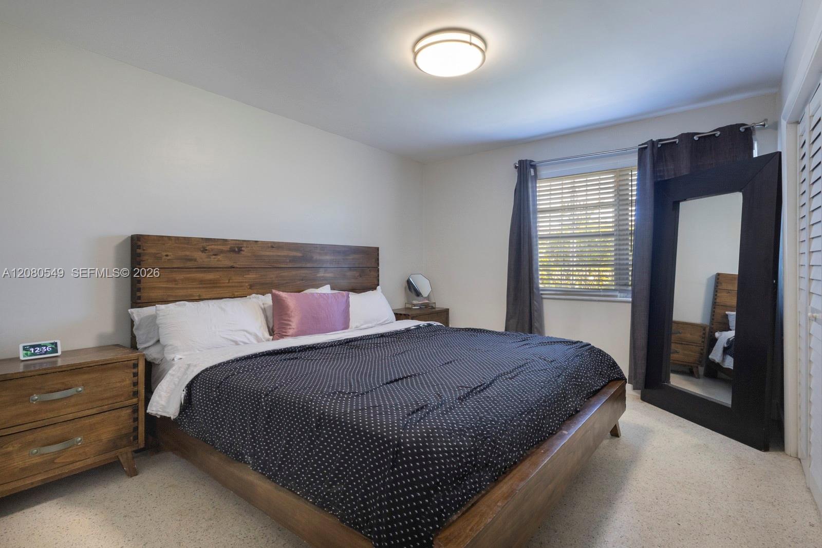 1045 SW 12th St # 1045 — Photo 4