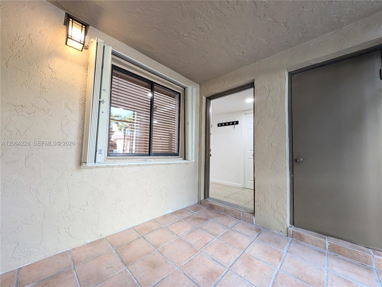 310 Lakeview Dr # 105 — Photo 5