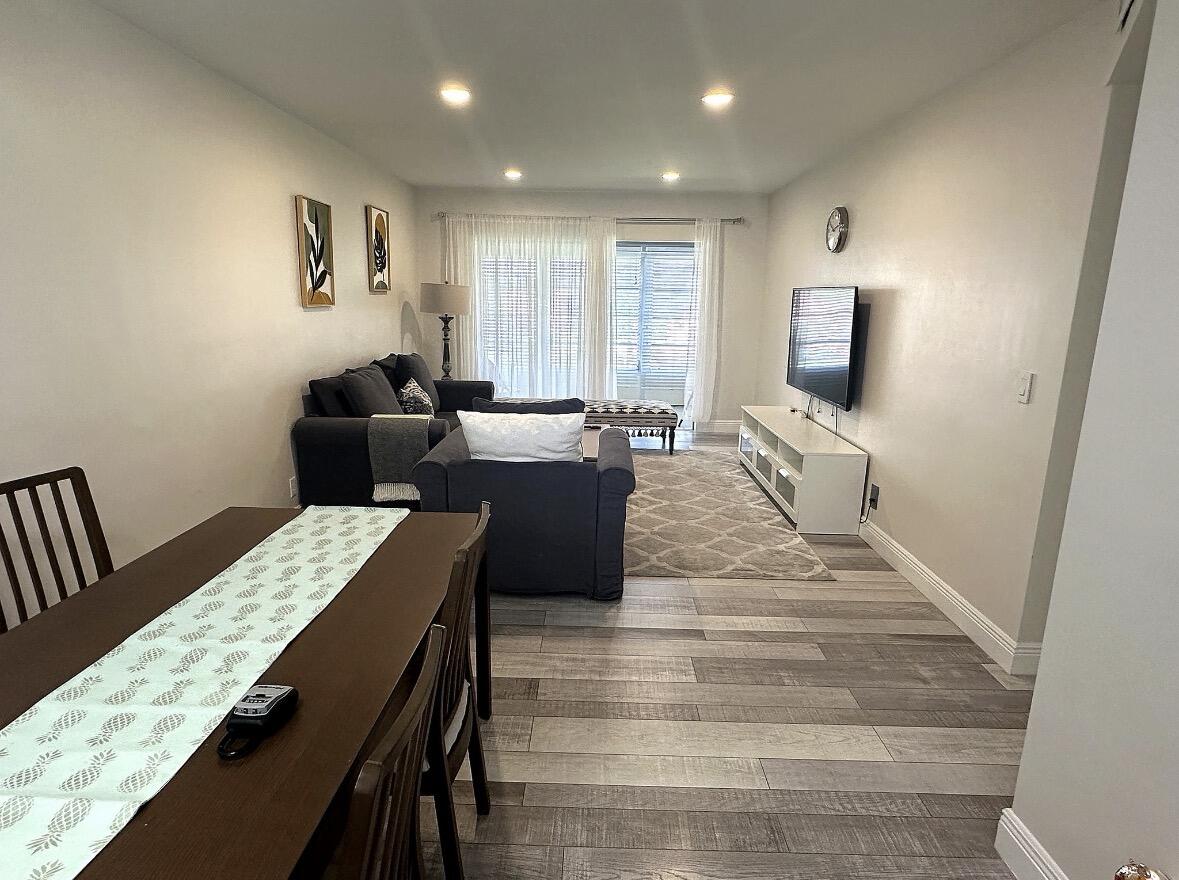 300 NE 20TH Street # 4100 — Photo 2