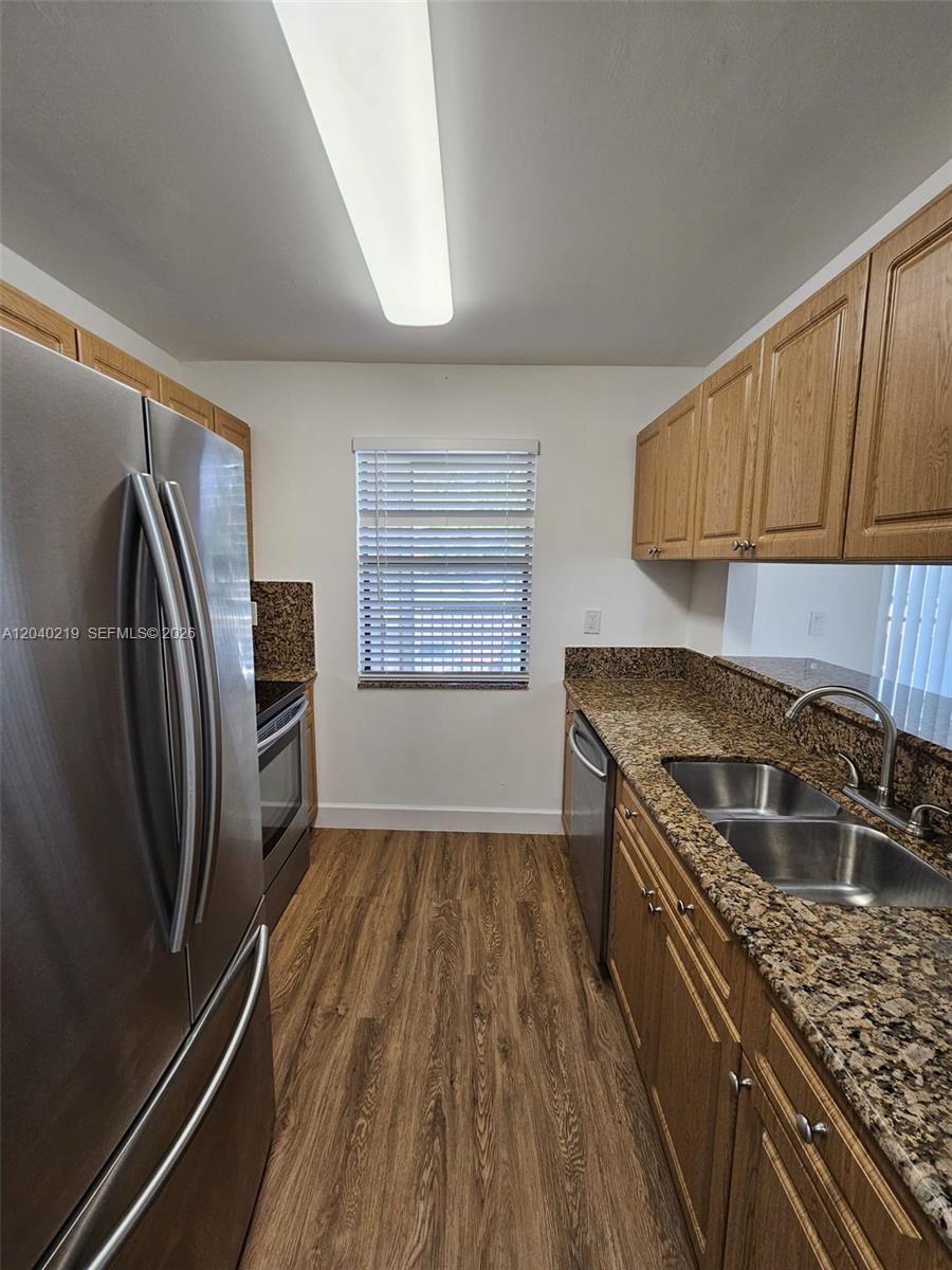 3252 Foxcroft Rd # 216 — Photo 3