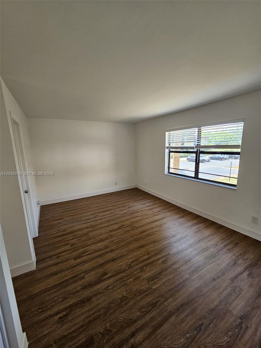 3252 Foxcroft Rd # 216 — Photo 4