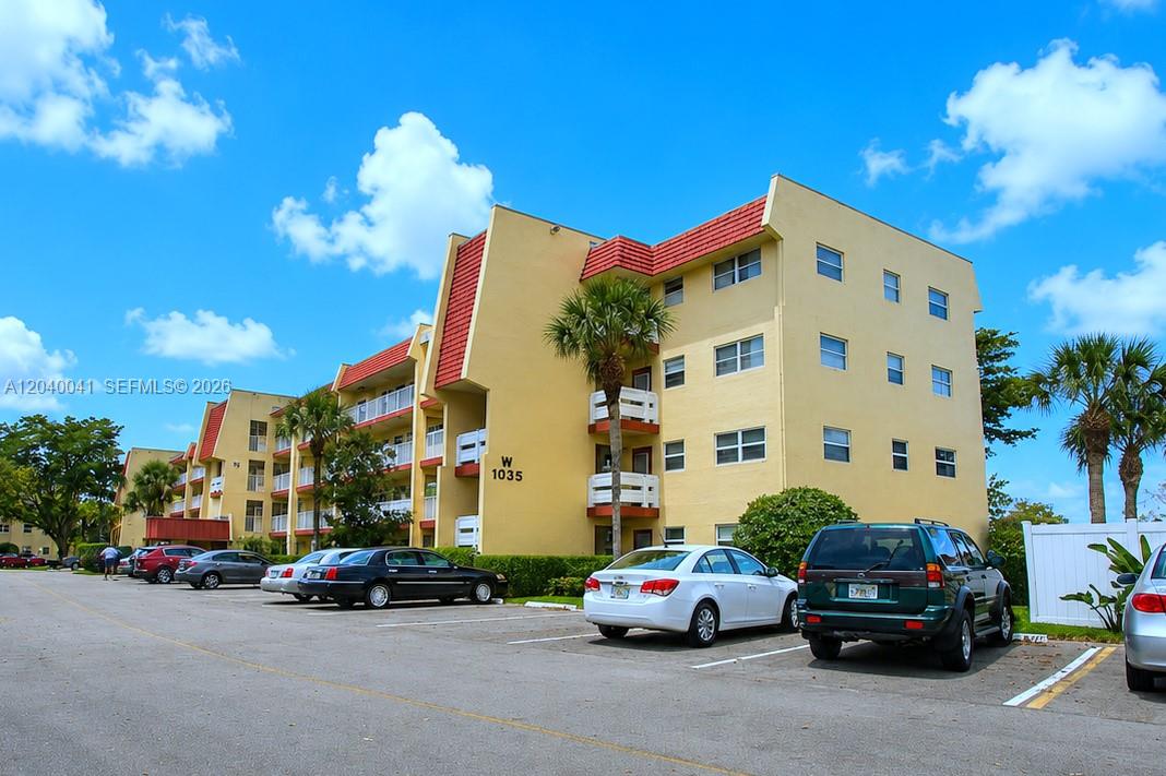1035 Country Club Dr # 102, Margate FL 33063