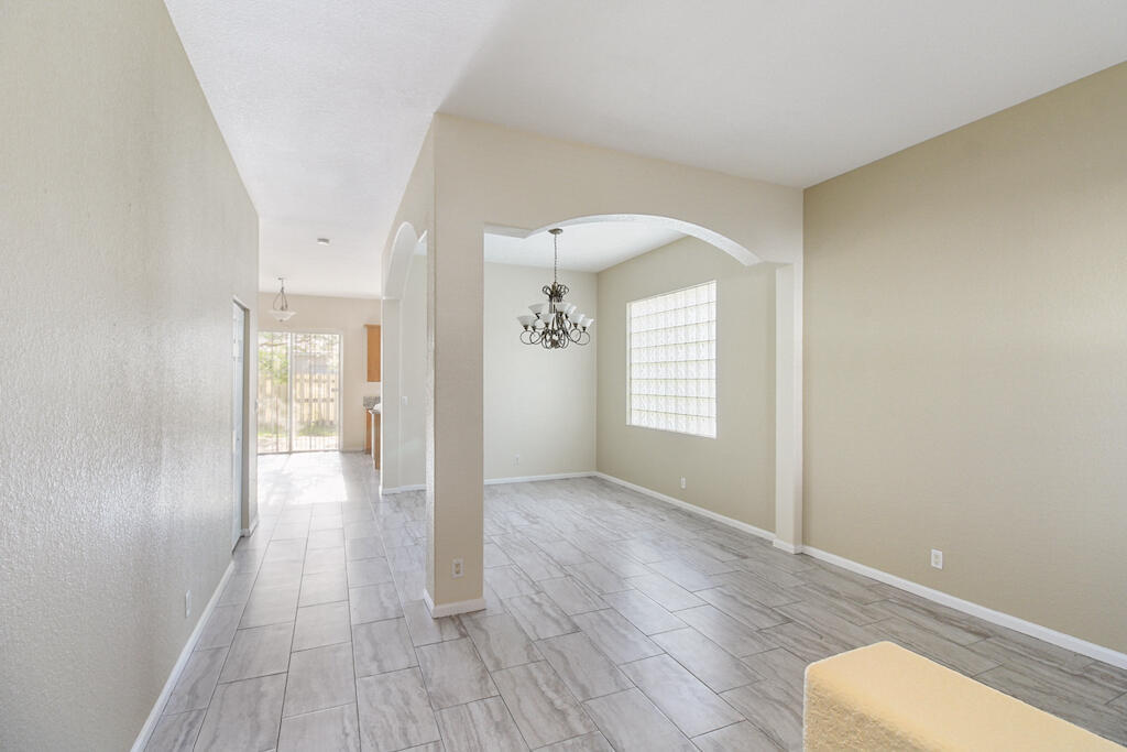 6688 Lurais Drive — Photo 3