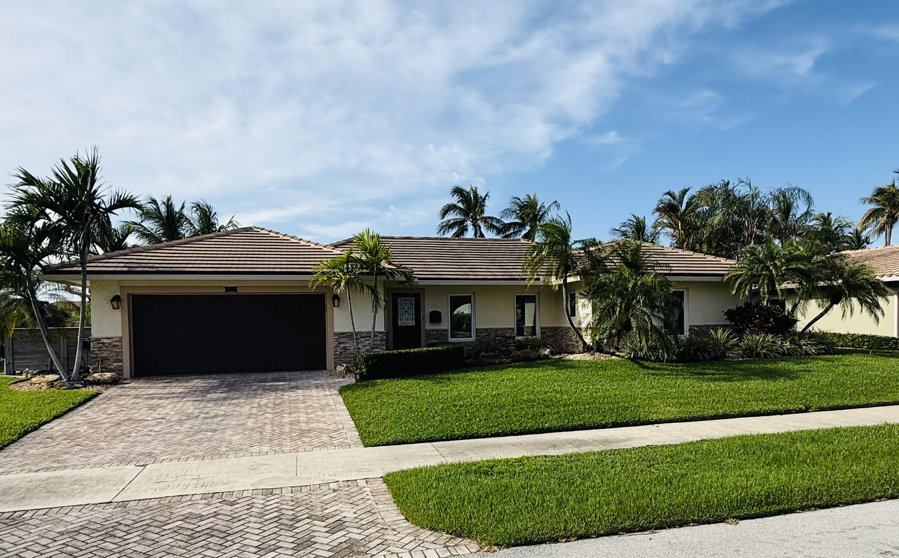 1525 SE 12th Street, Deerfield Beach FL 33441