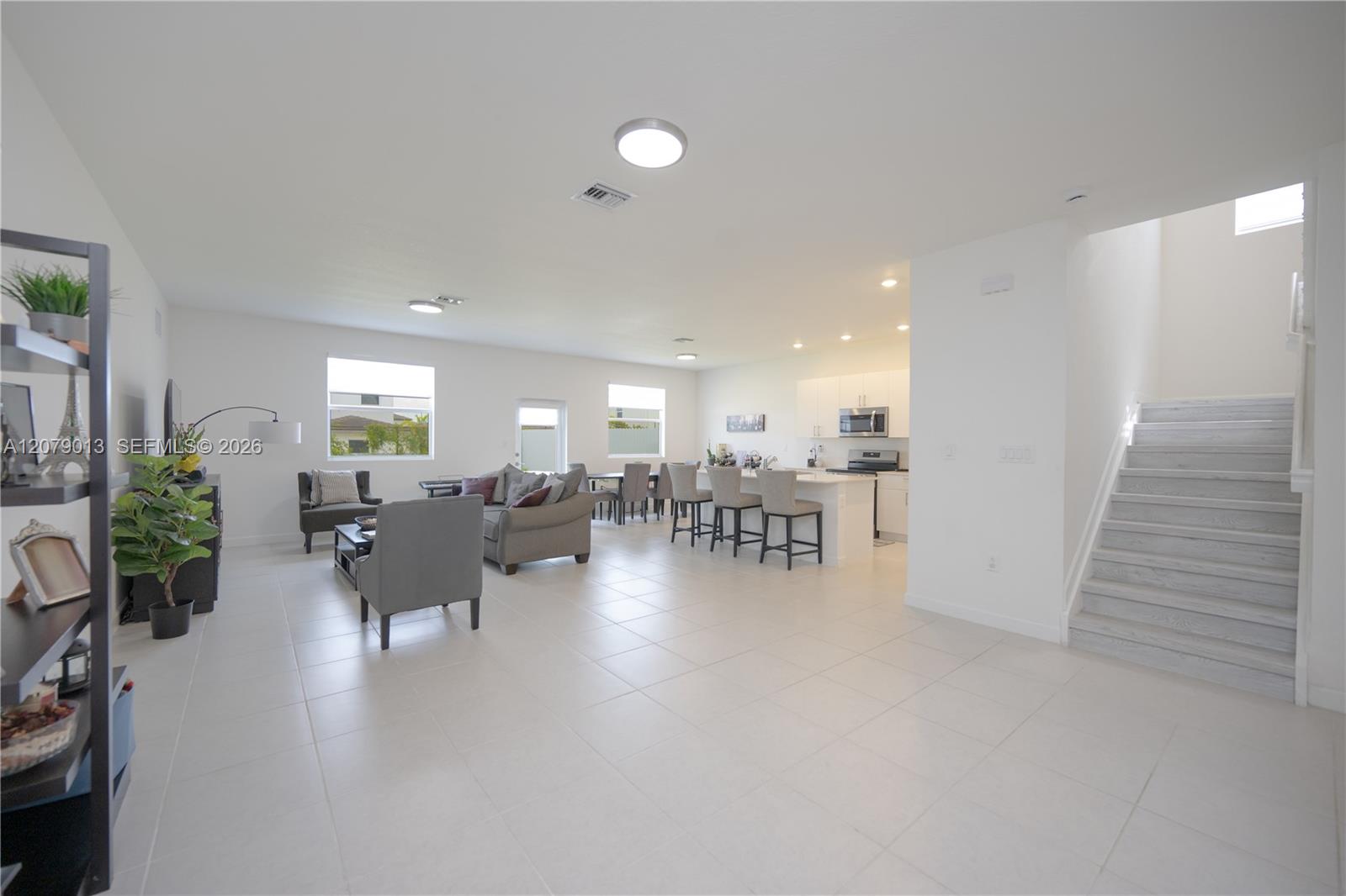 13609 SW 185th Ln — Photo 4