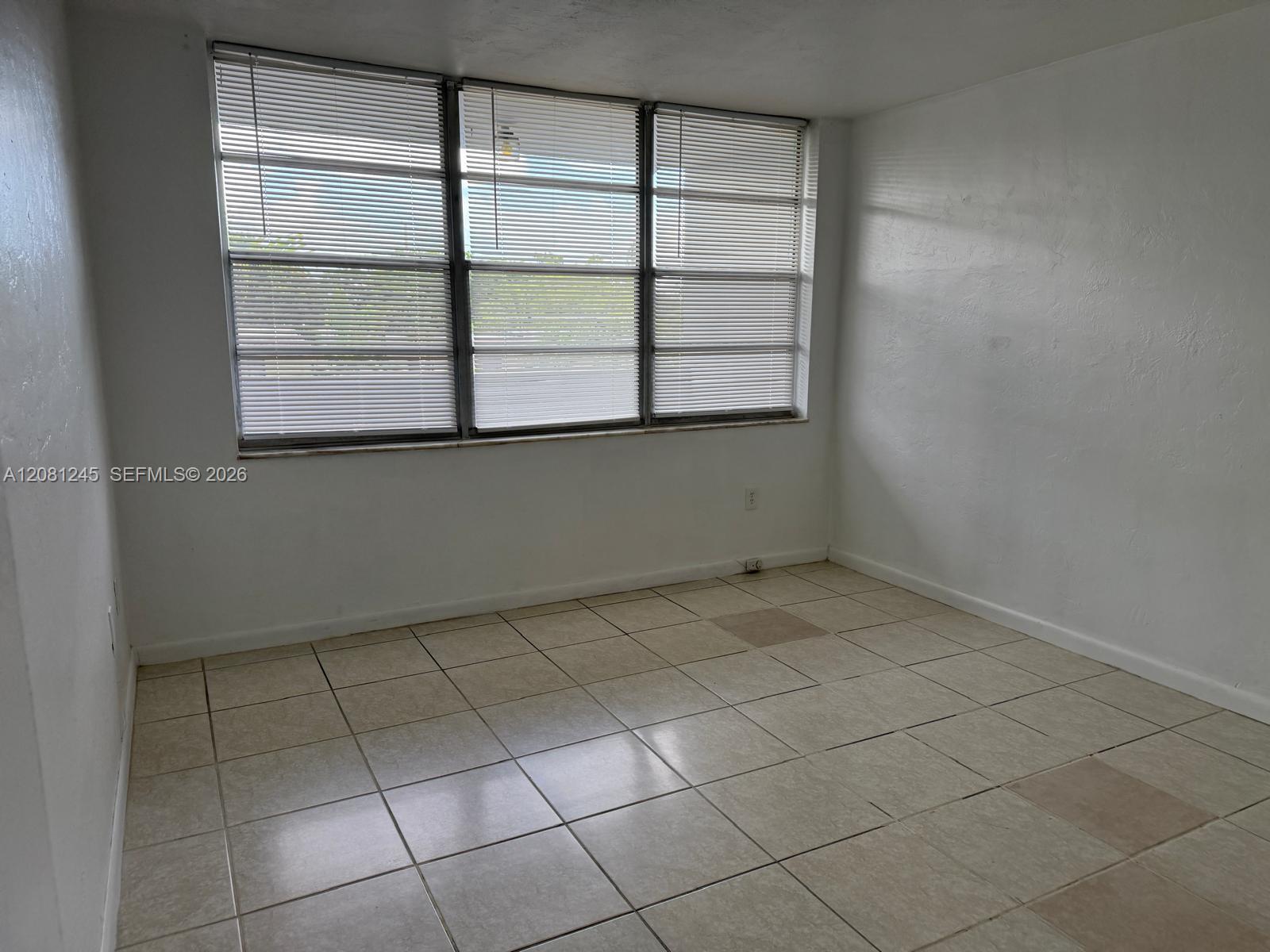 2175 NE 170th St # 310 — Photo 3