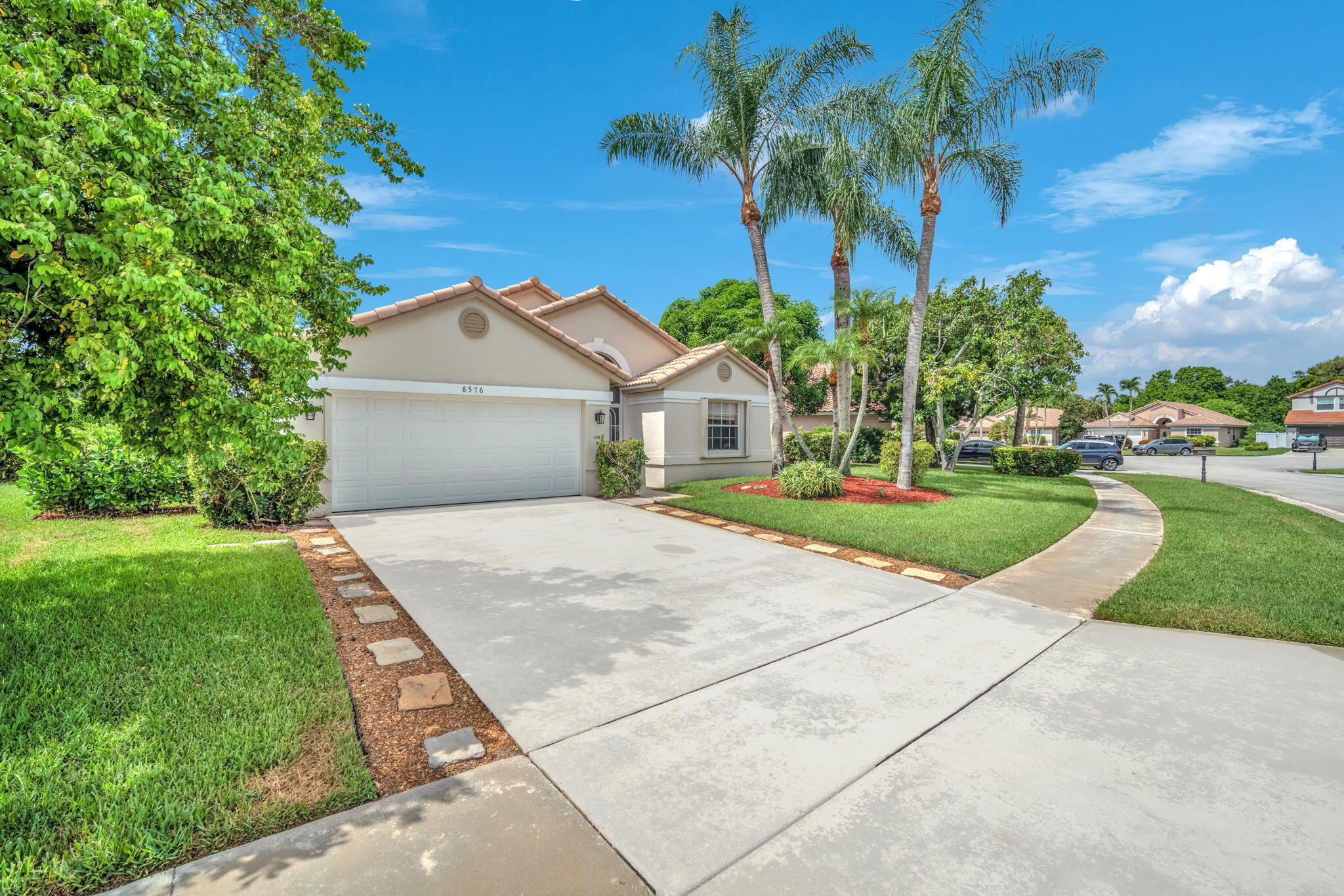 8576 WINDY Circle, Boynton Beach FL 33472