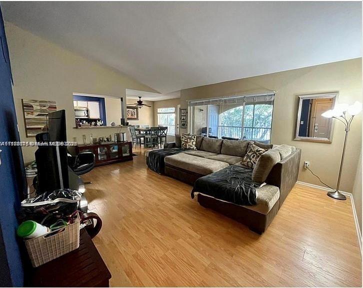 2445 NW 33rd St # 1413, Oakland Park FL 33309