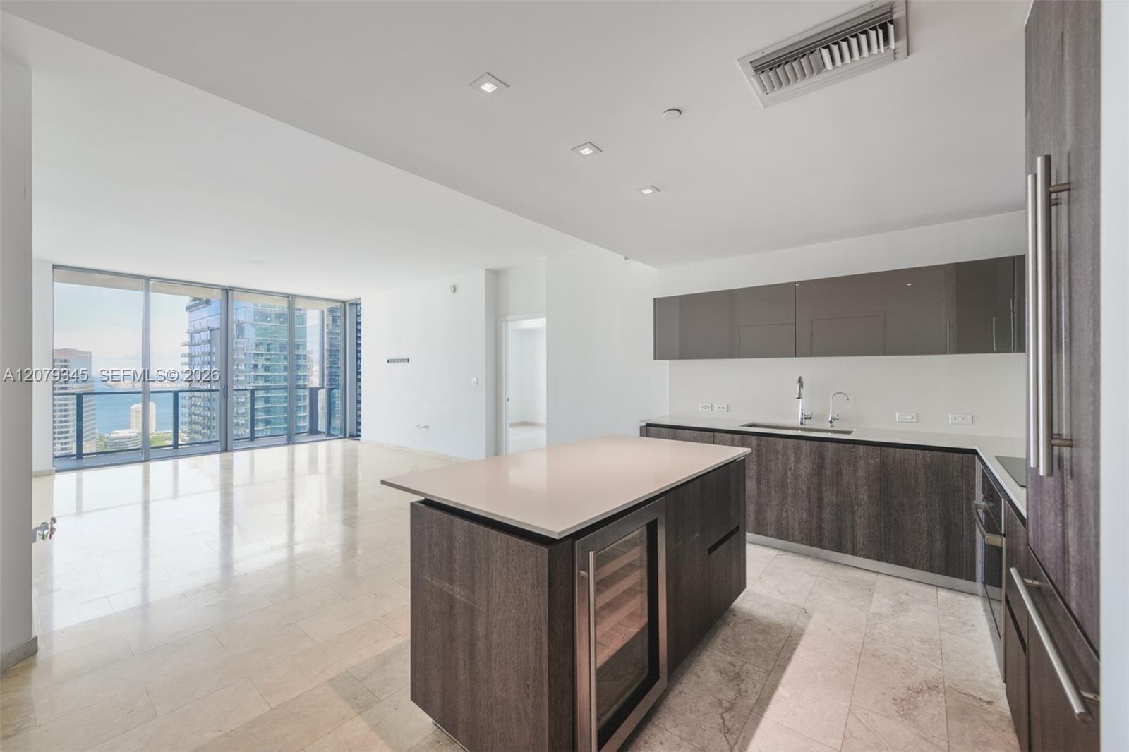88 SW 7th St # 3409, Miami FL 33130