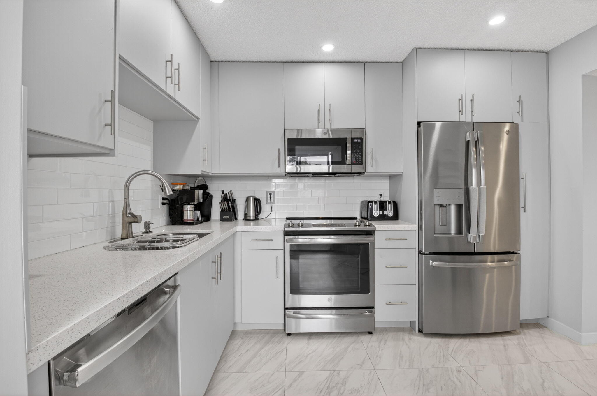 7563 Glendevon Lane # 1306, Delray Beach FL 33446