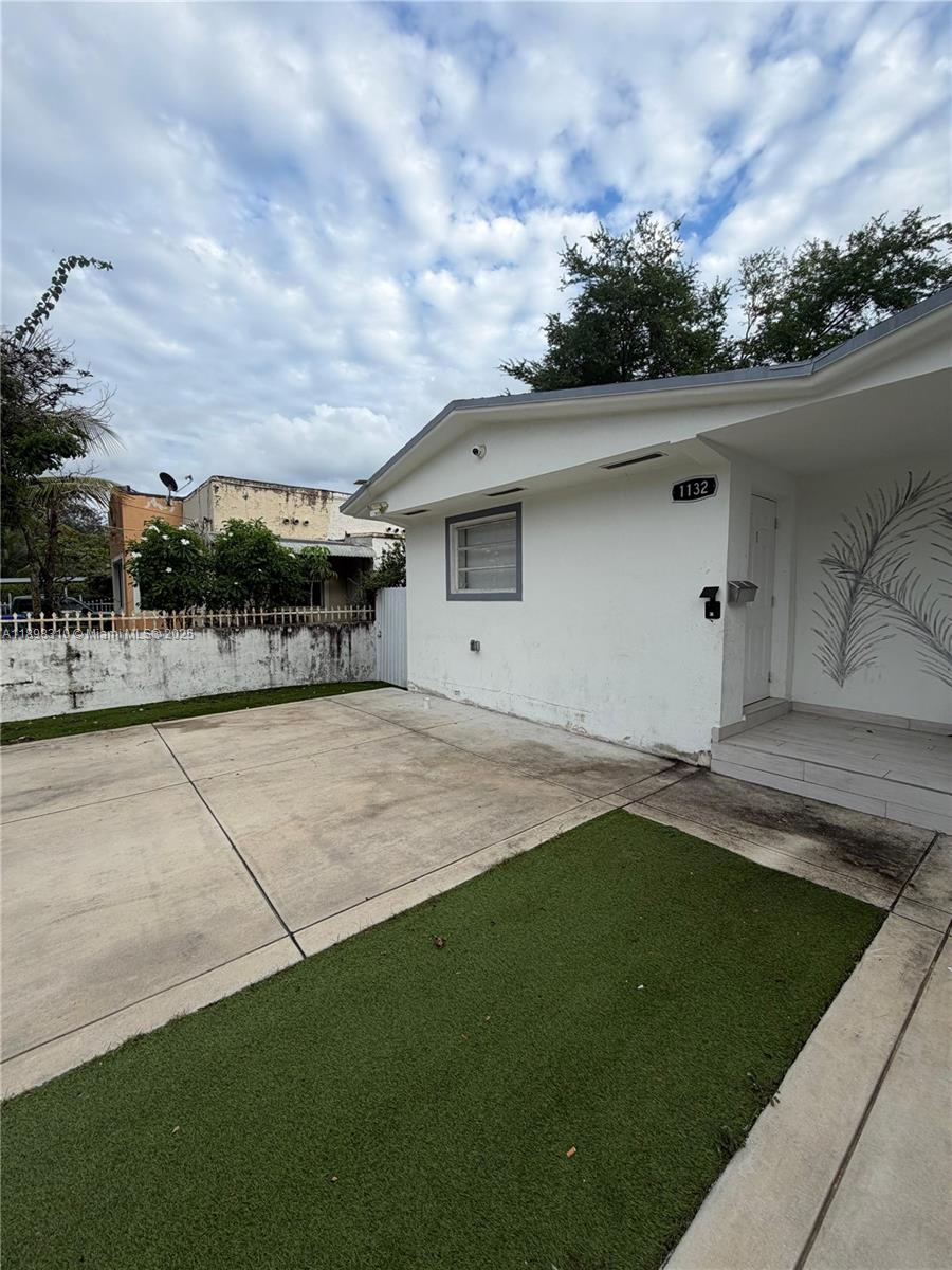 1132 NW 38th St # 1132, Miami FL 33127