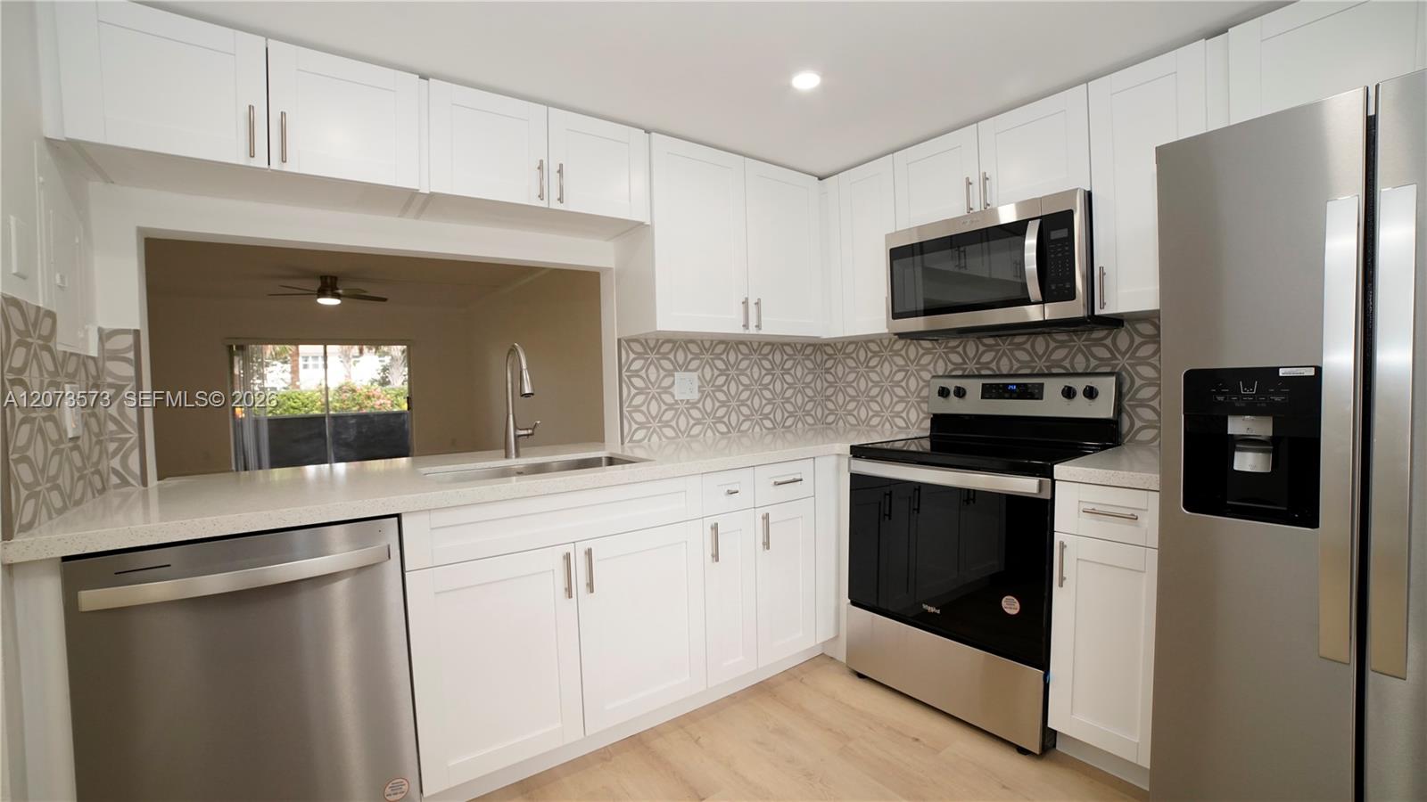 4291 NW 9th Ave # 101 — Photo 2
