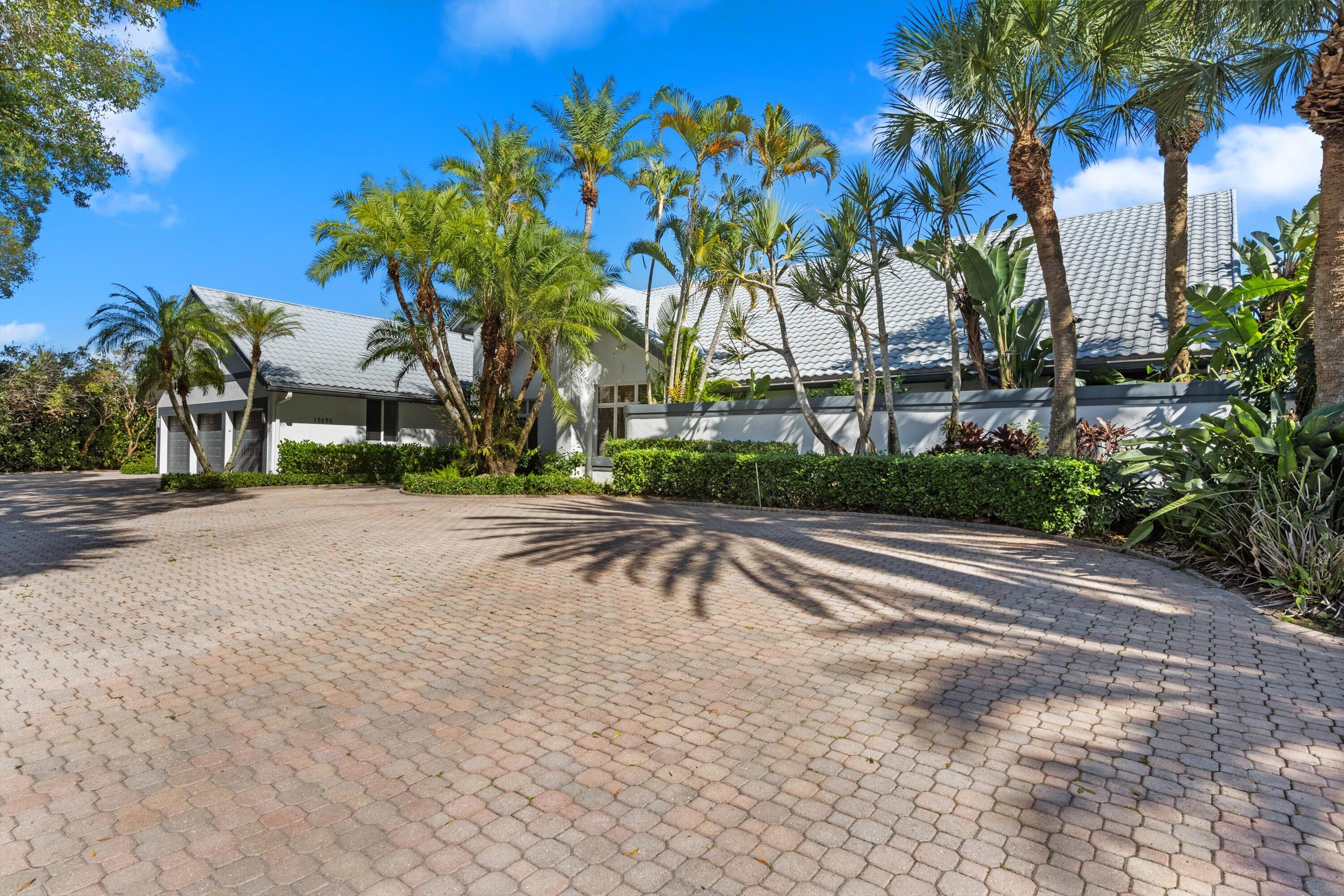 15595 Lindbergh Lane, Wellington FL 33414